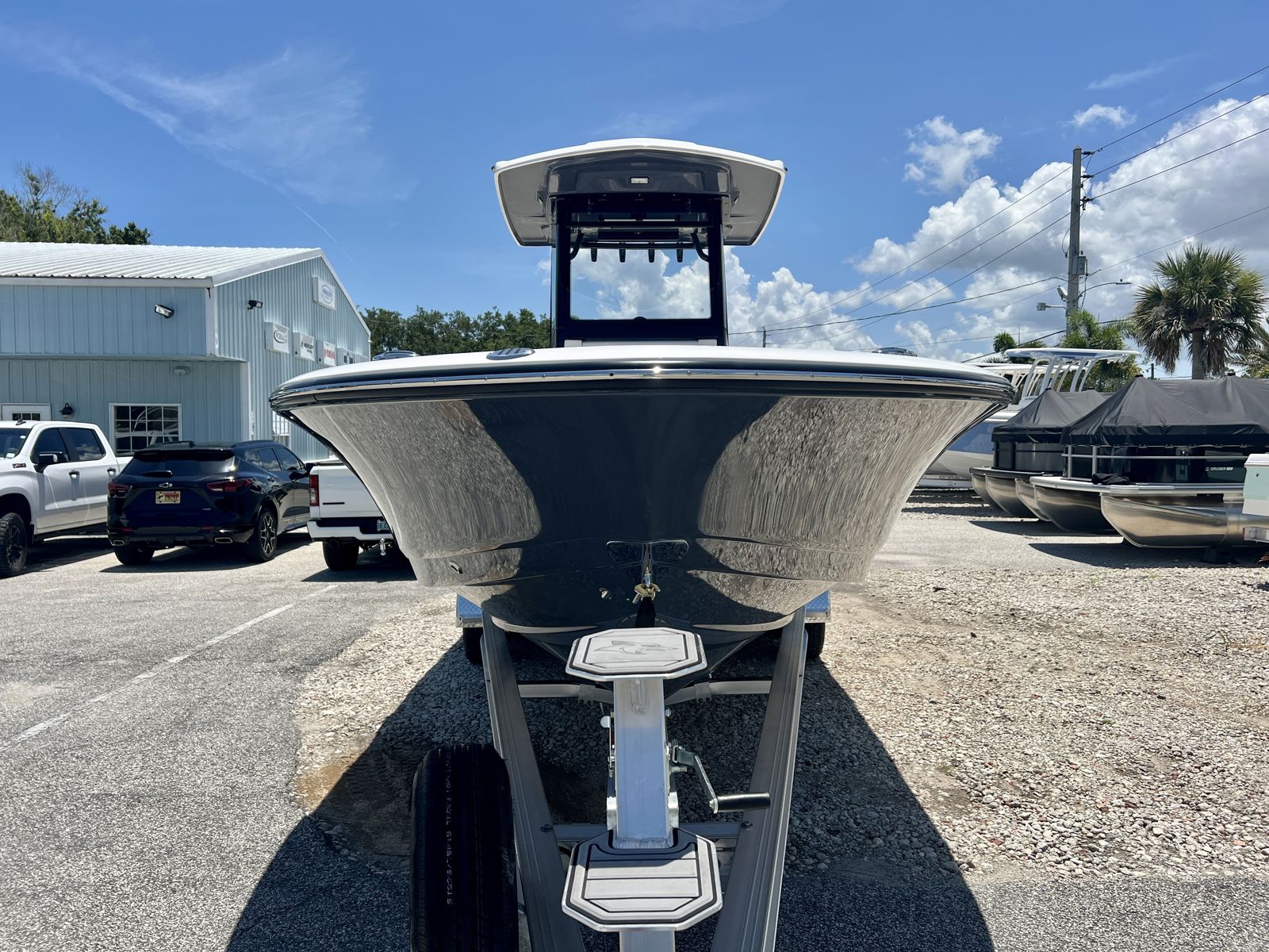 2025 Robalo 266 Cayman-8