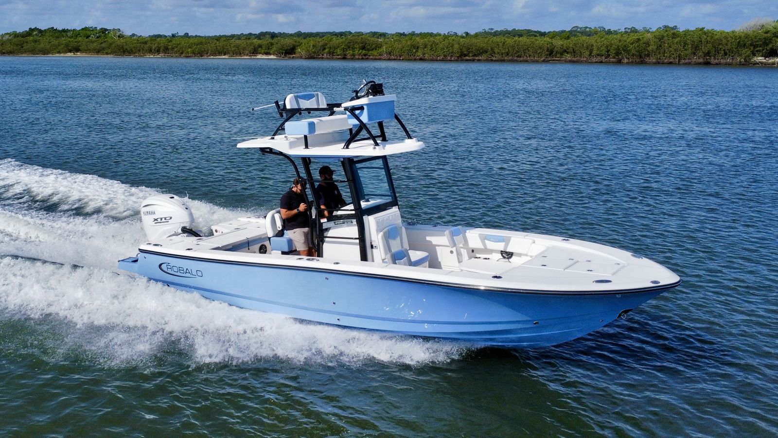 2025 Robalo 266 SD Cayman0