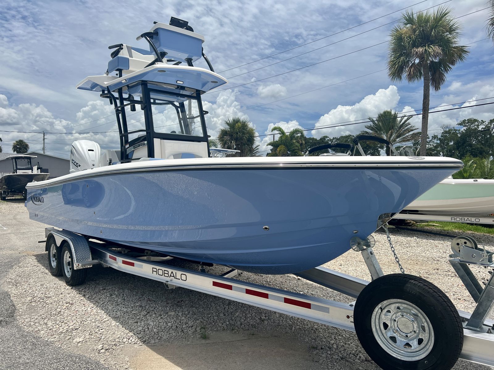 2025 Robalo 266 SD Cayman-11