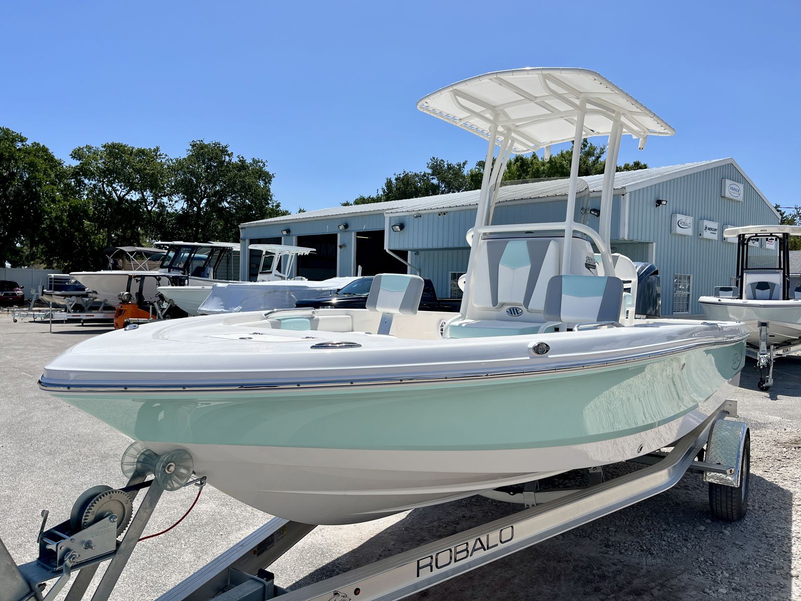 2025 Robalo 206 Cayman0