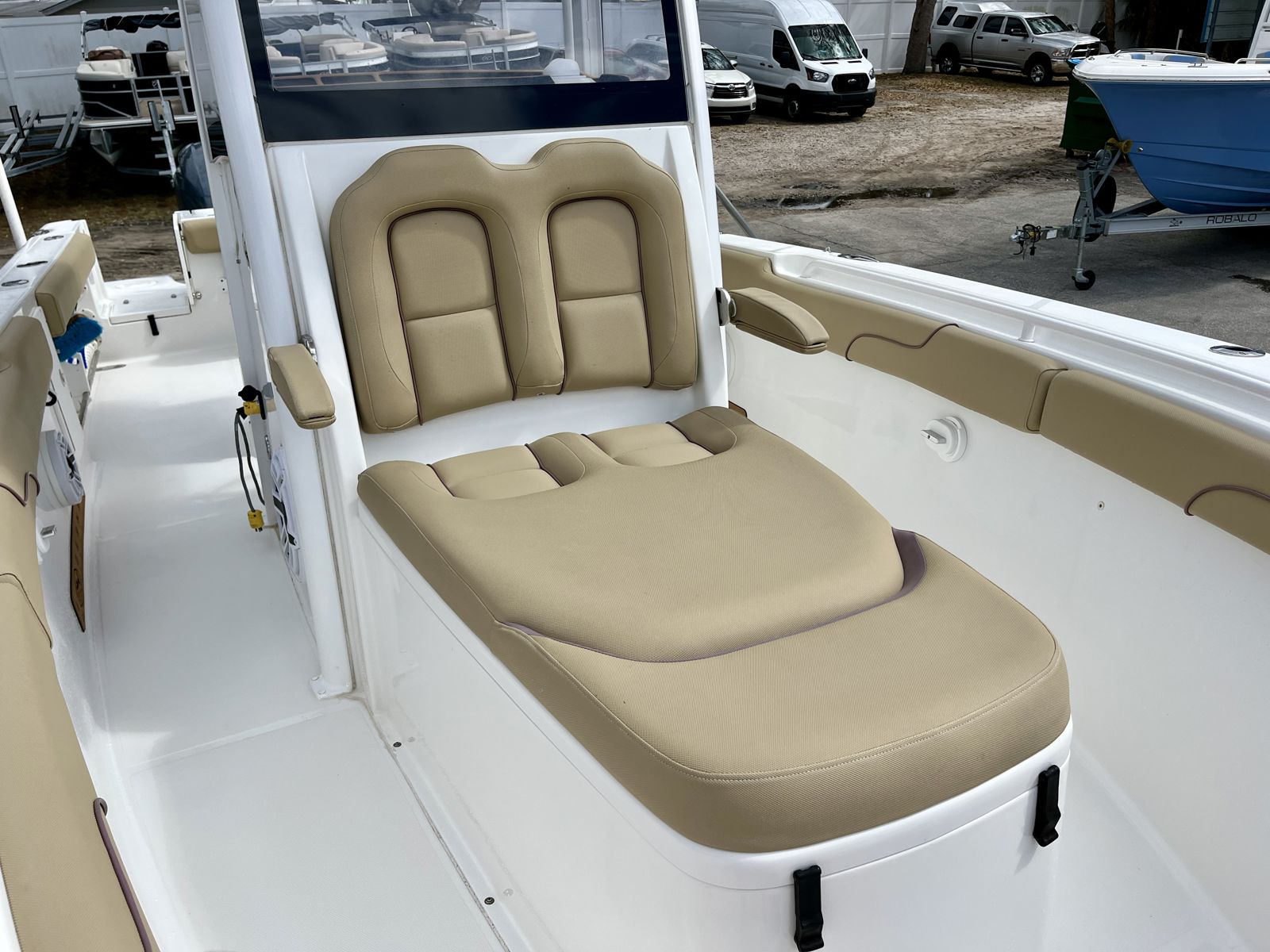 2018 Sea hunt 27GF-13