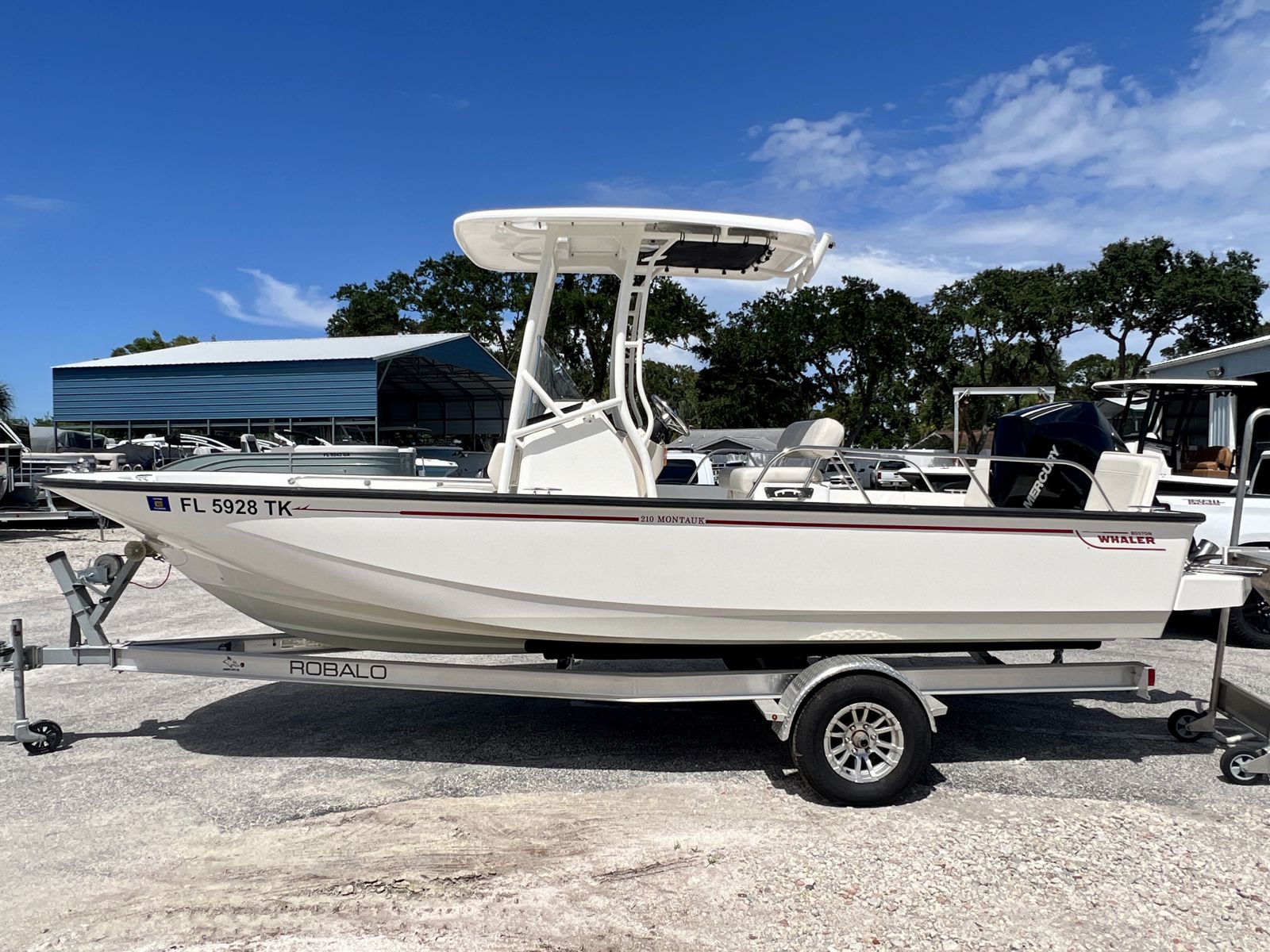 2023 Boston whaler 210 Montauk-5