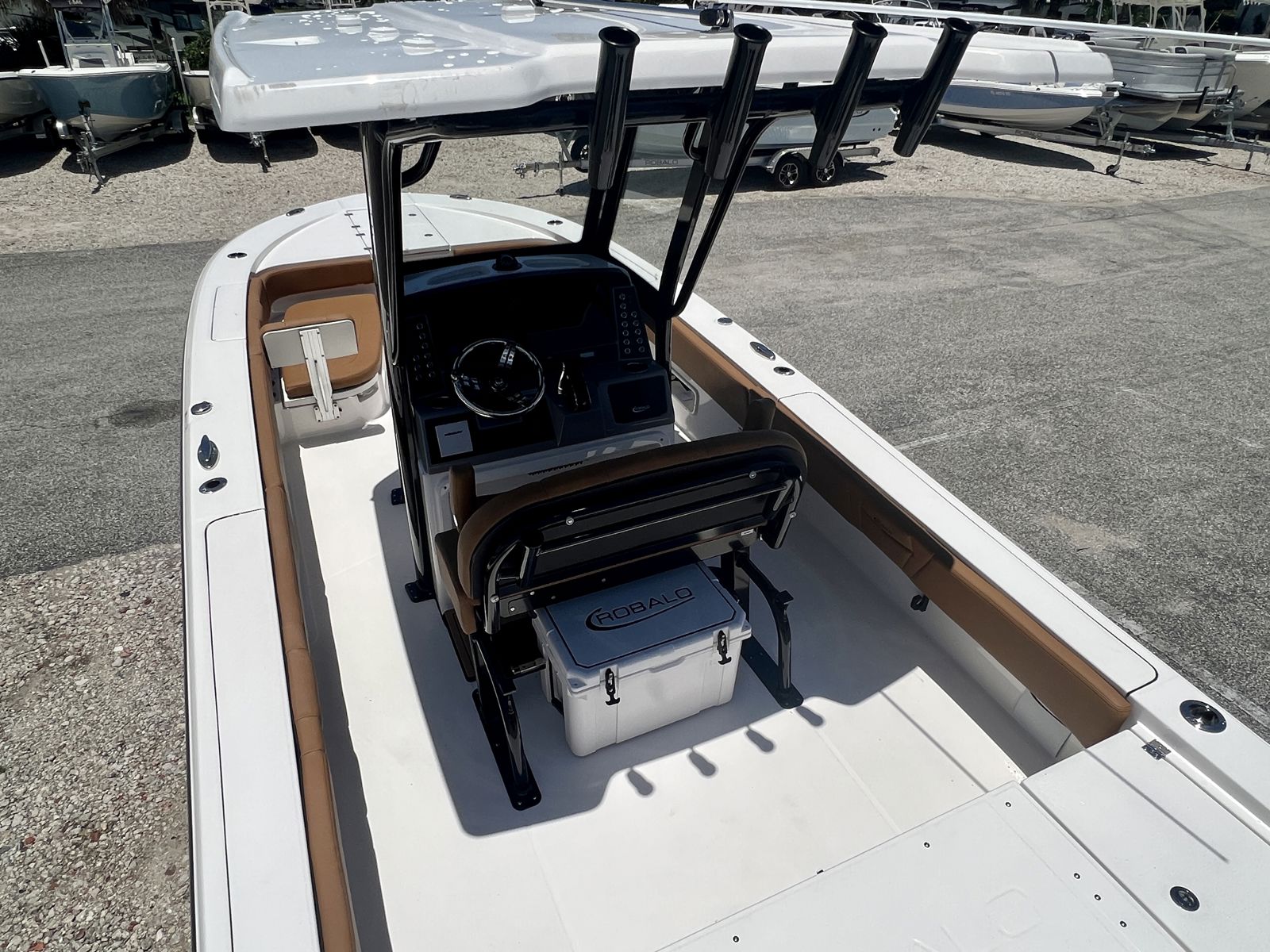 2025 Robalo 266 Cayman-34