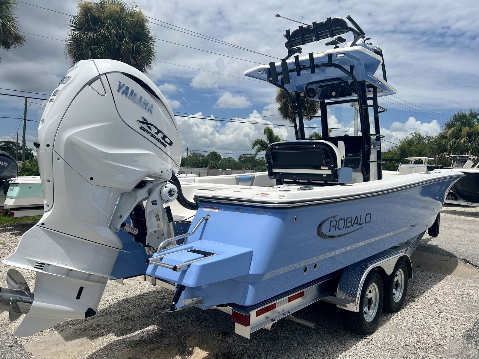 2025 Robalo 266 SD Cayman-9