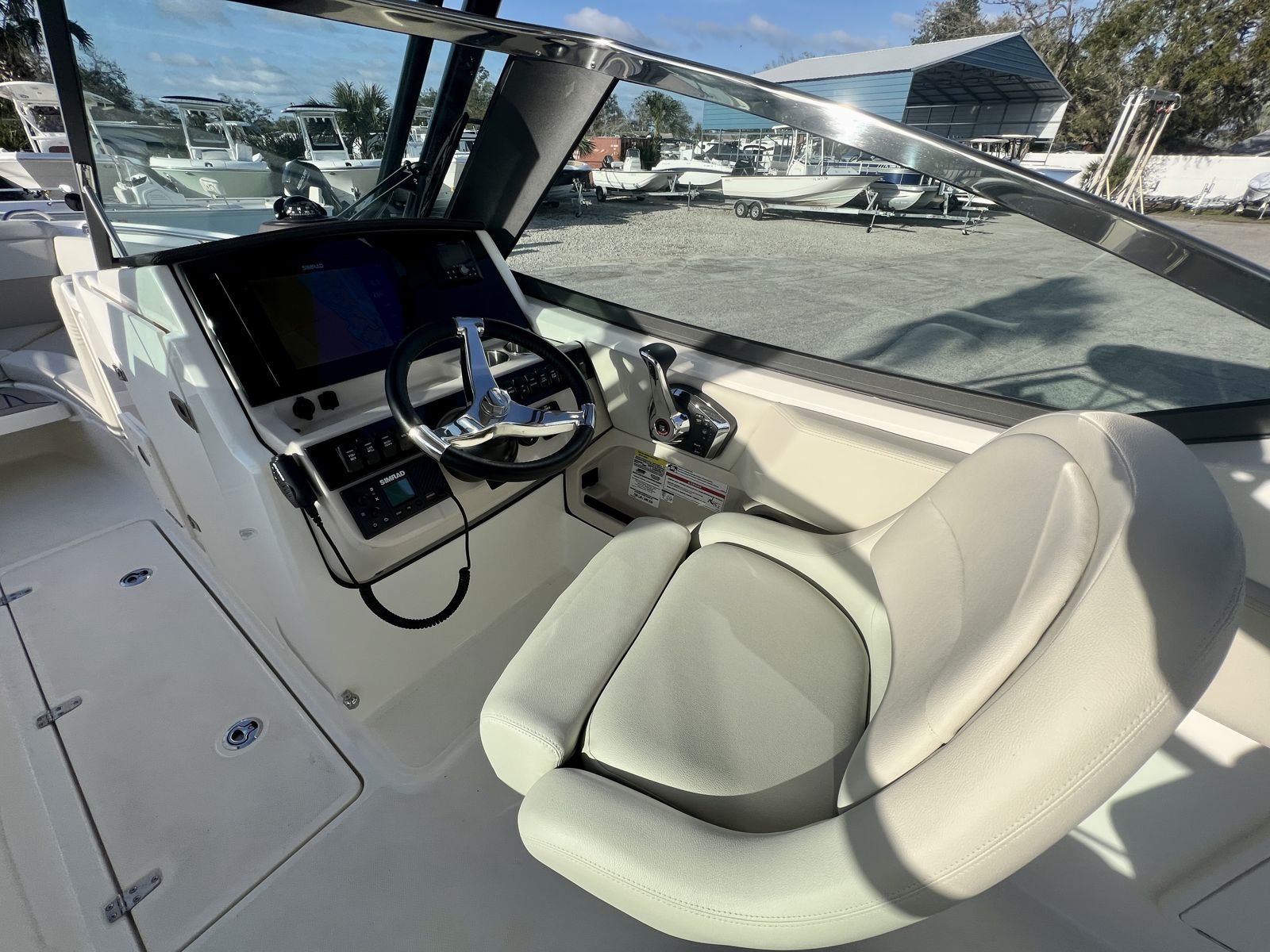 2025 Boston whaler 24VNT-15