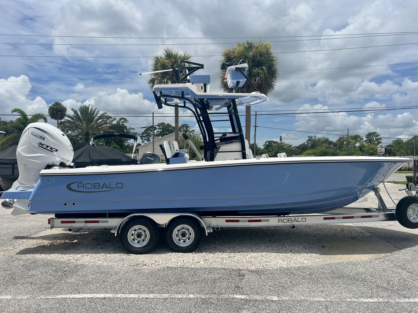 2025 Robalo 266 SD Cayman-10