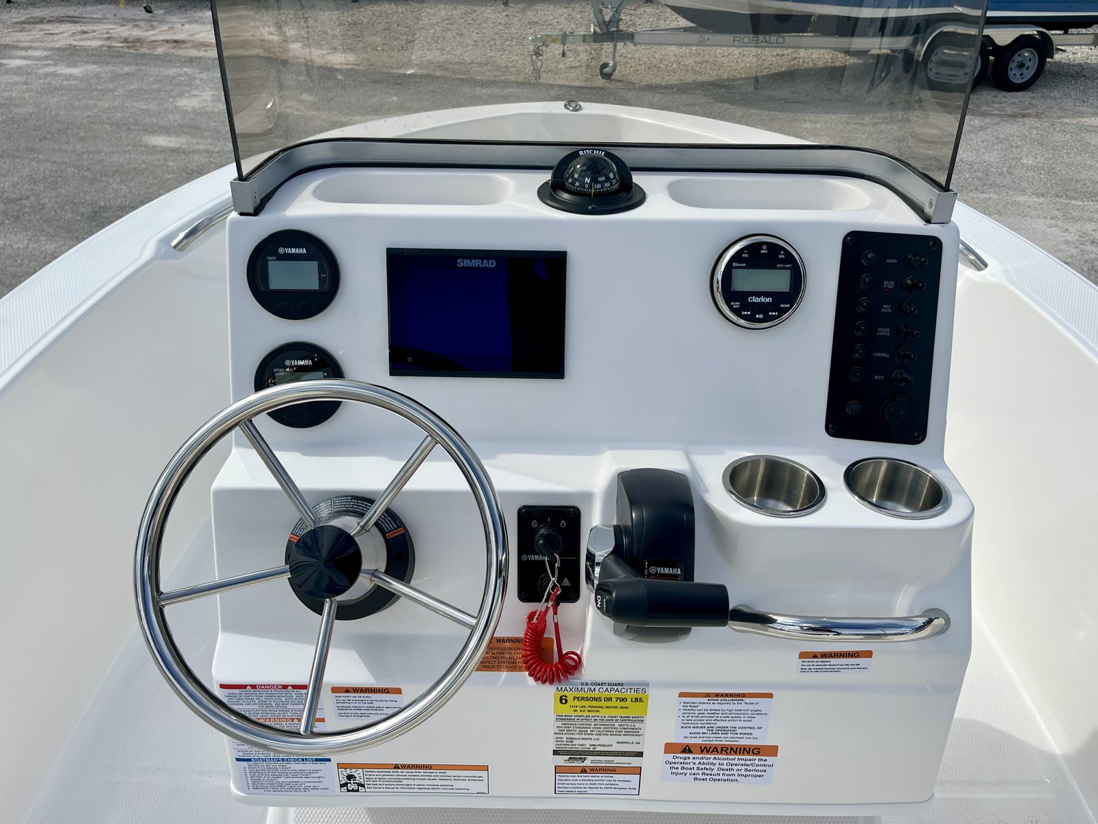 2025 Robalo R160-9