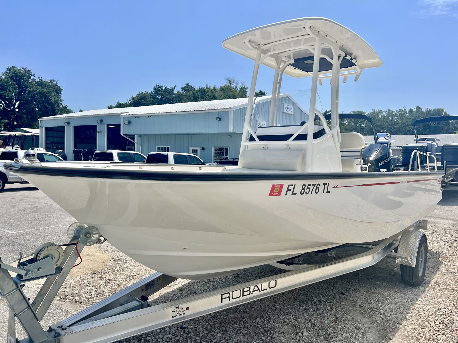 2023 Boston whaler 210 Montauk-4