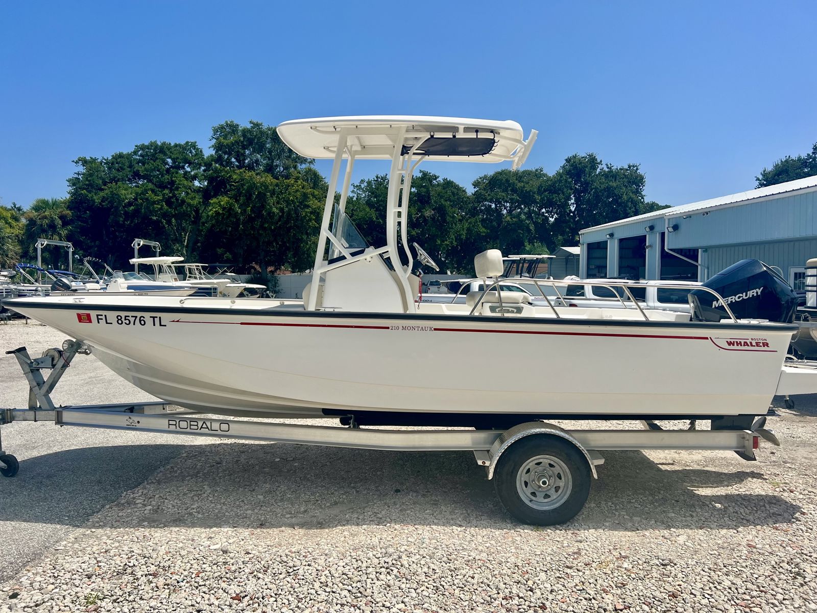 2023 Boston whaler 210 Montauk-5