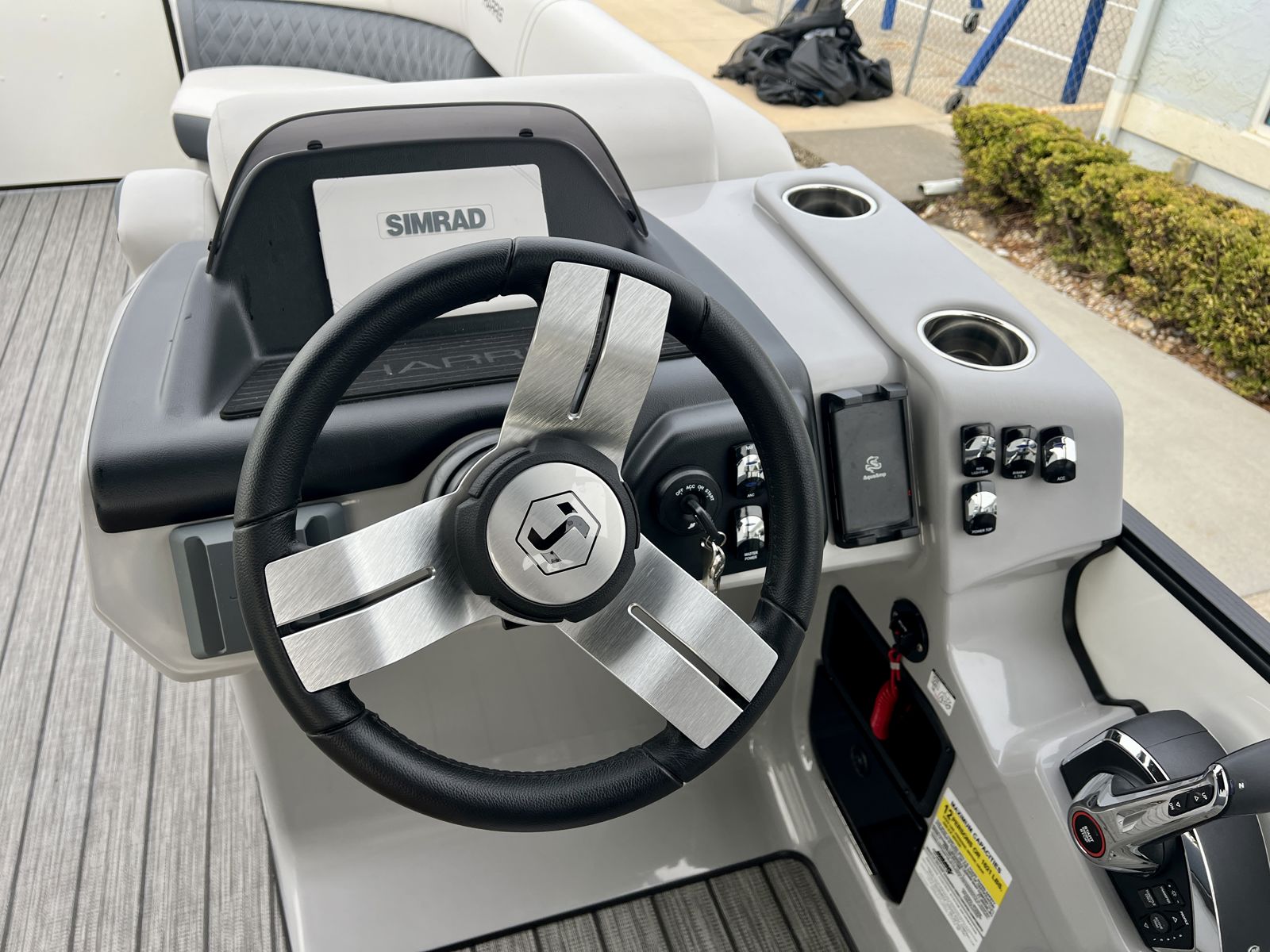 2025 Harris Sunliner 230-15