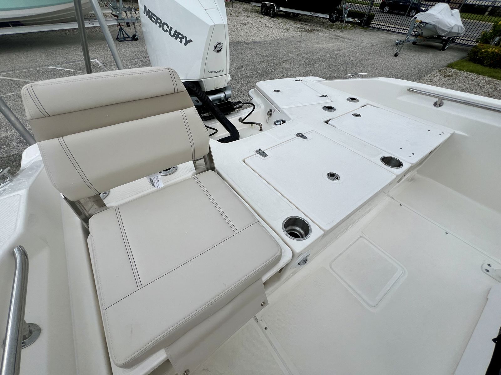 2026 Boston whaler 25DNT-11