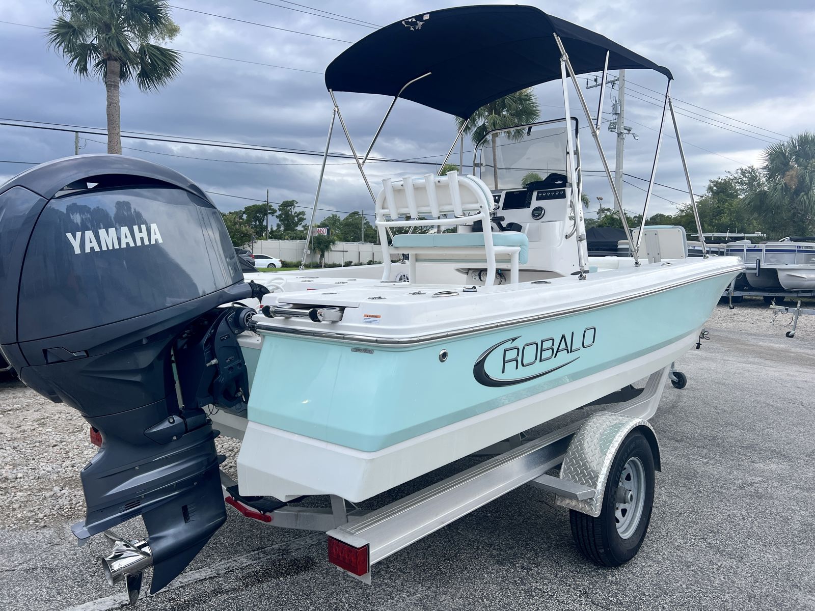 2024 Robalo 206 Cayman-7