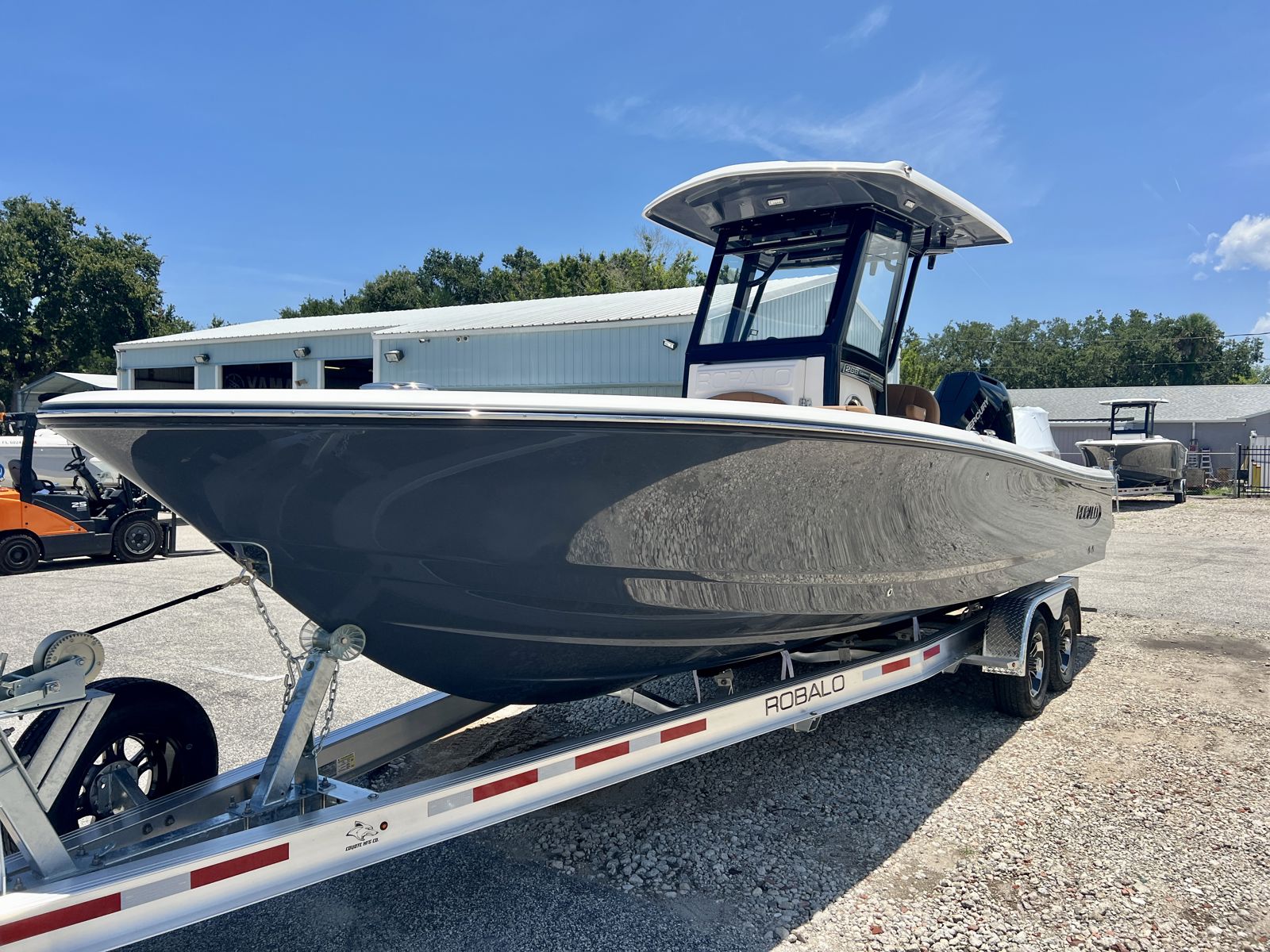 2025 Robalo 266 Cayman0