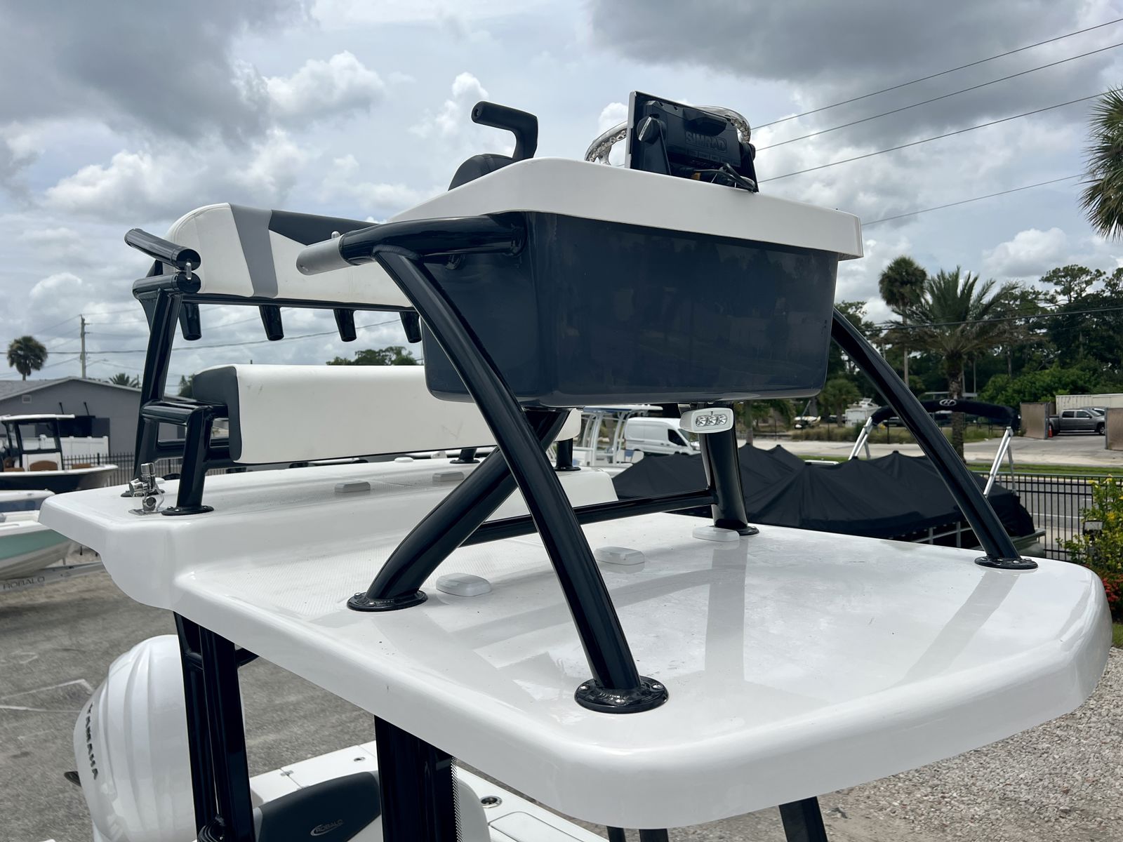 2025 Robalo 246 SD Cayman-29