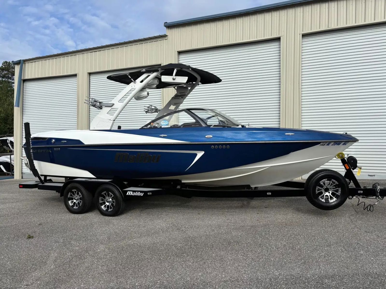 2017 Malibu Wakesetter 23LSV - 2