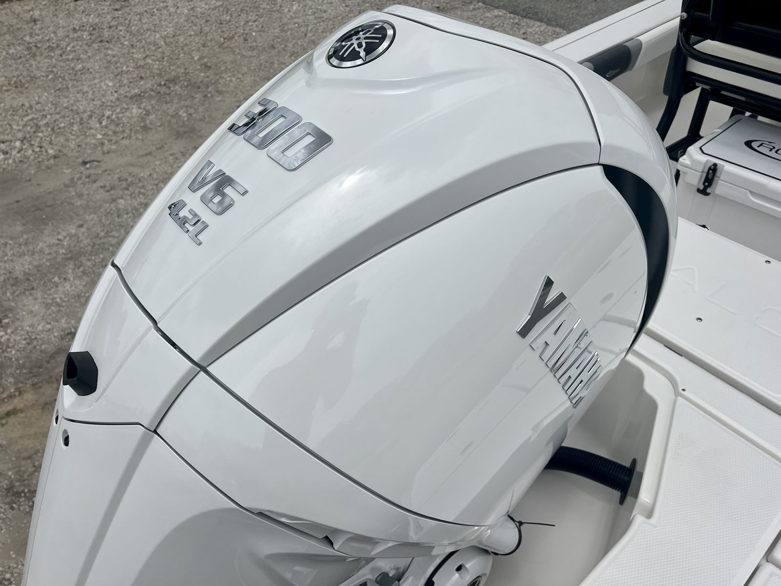 2025 Robalo 246 SD Cayman-34