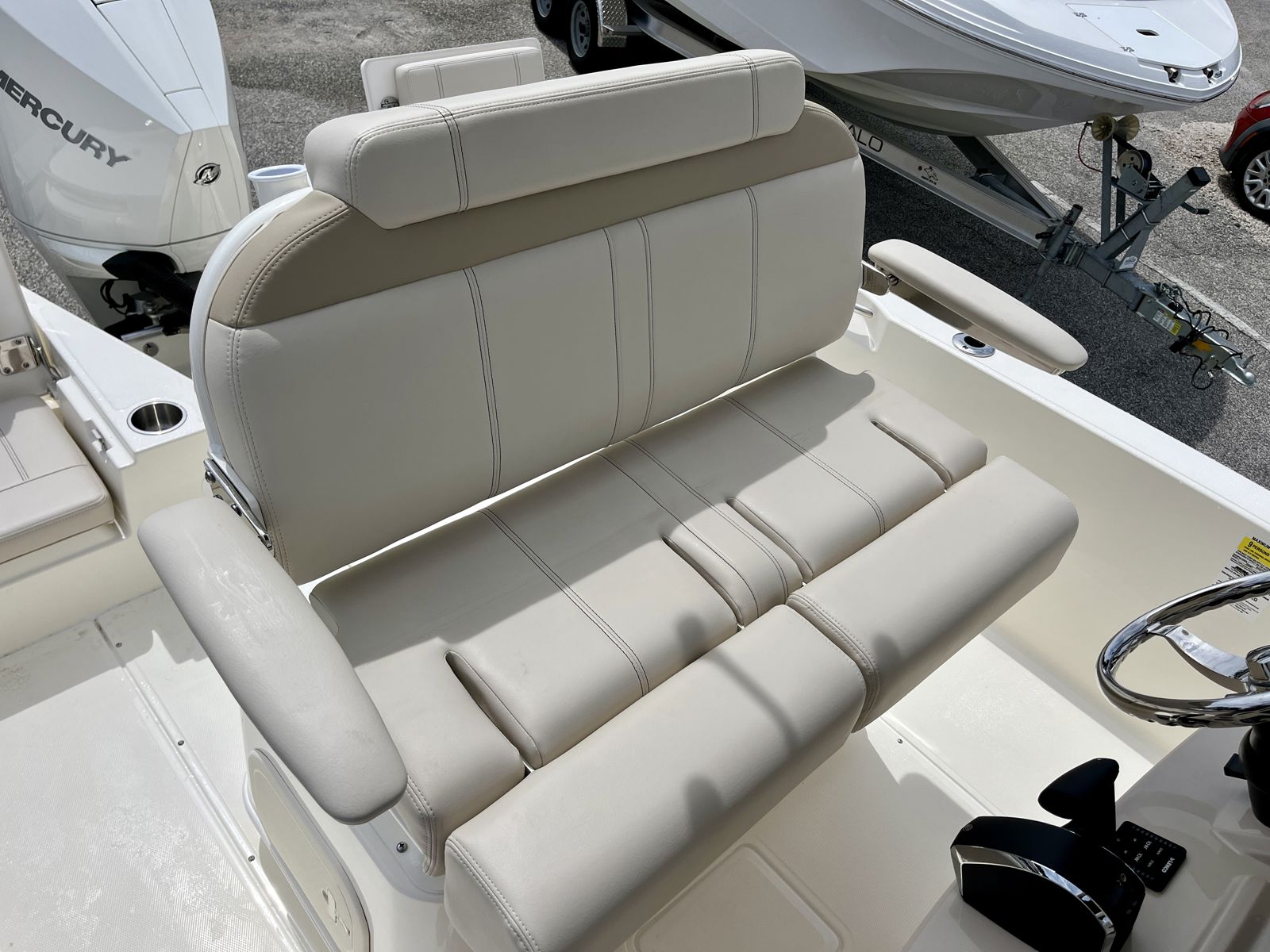 2026 Boston whaler 22DNT-13