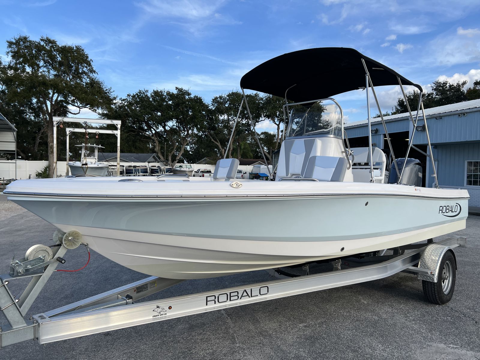 2024 Robalo 206c Cayman 20B-2-2