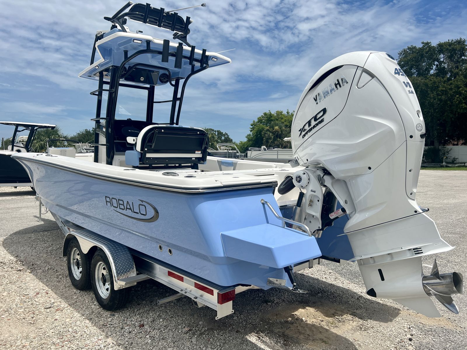 2025 Robalo 266 SD Cayman-7