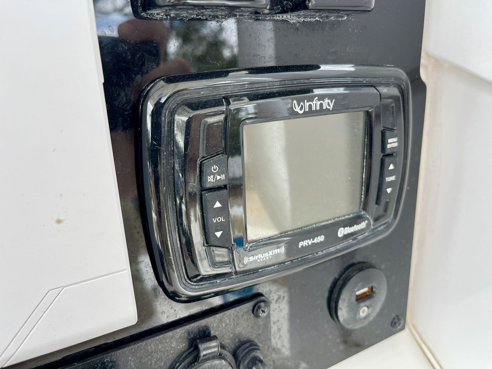 2018 Sea hunt 27GF-24