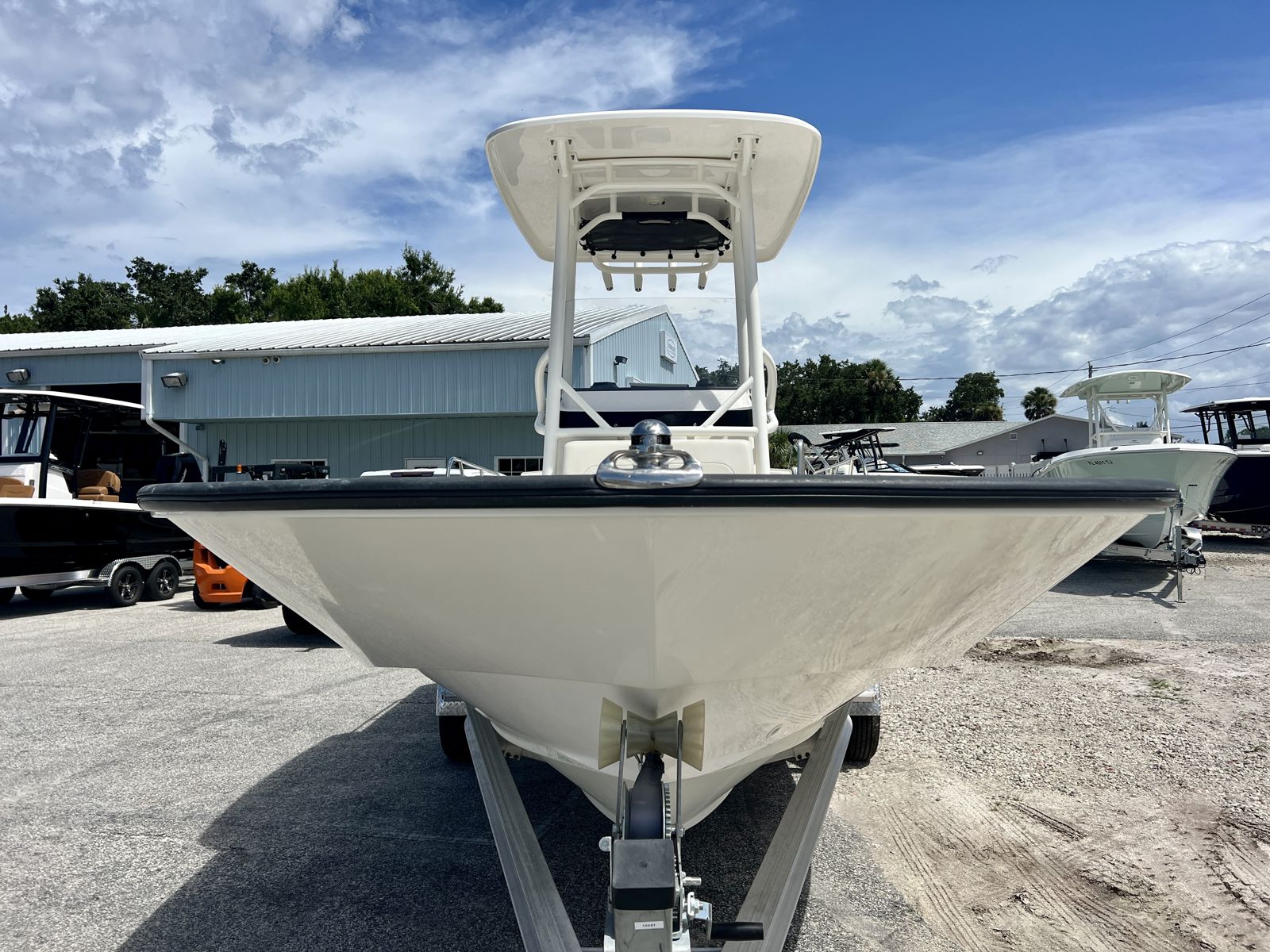 2023 Boston whaler 210 Montauk-3