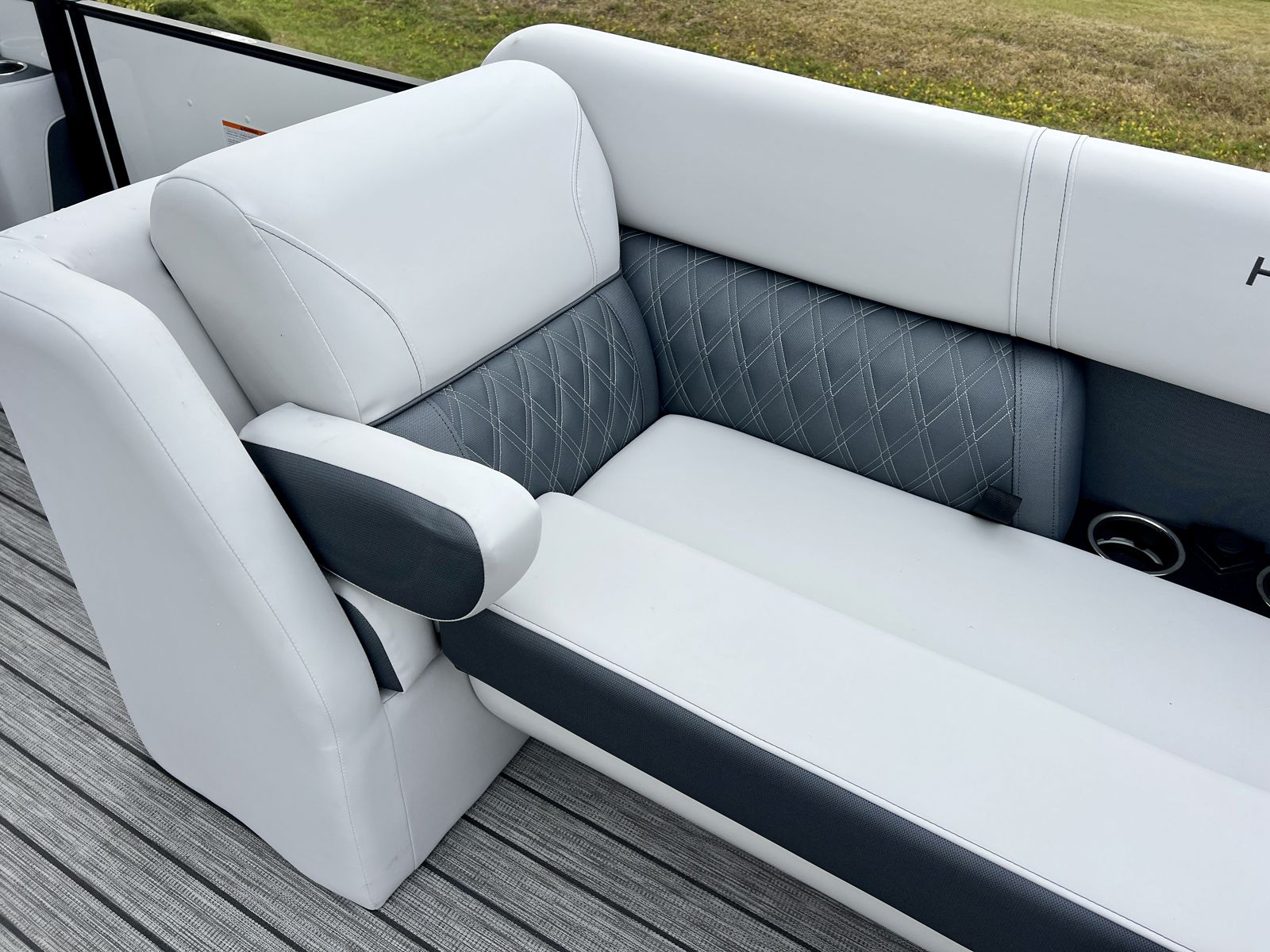 2025 Harris Sunliner 230-9