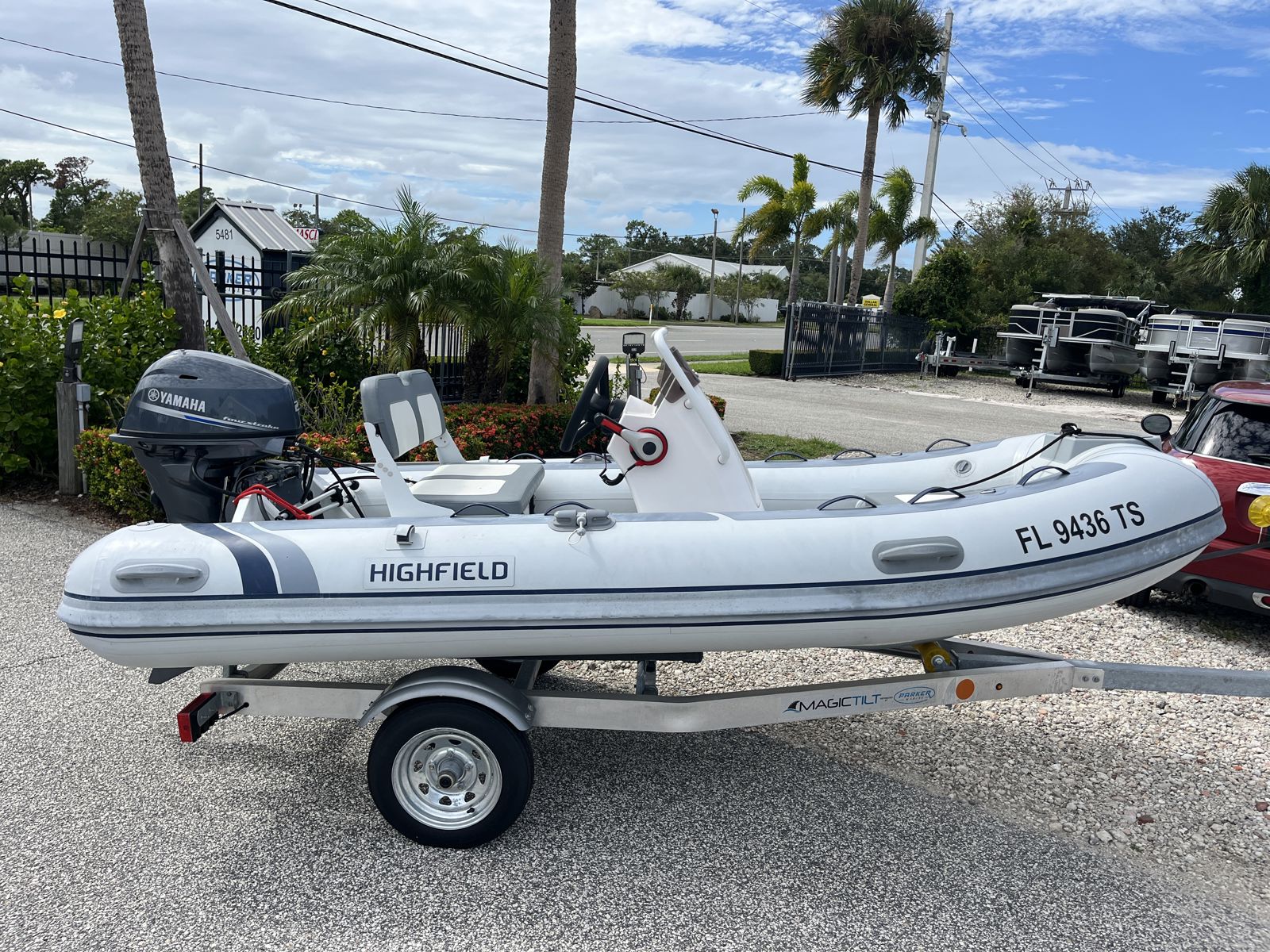 2023 Highfield CL360LS-8