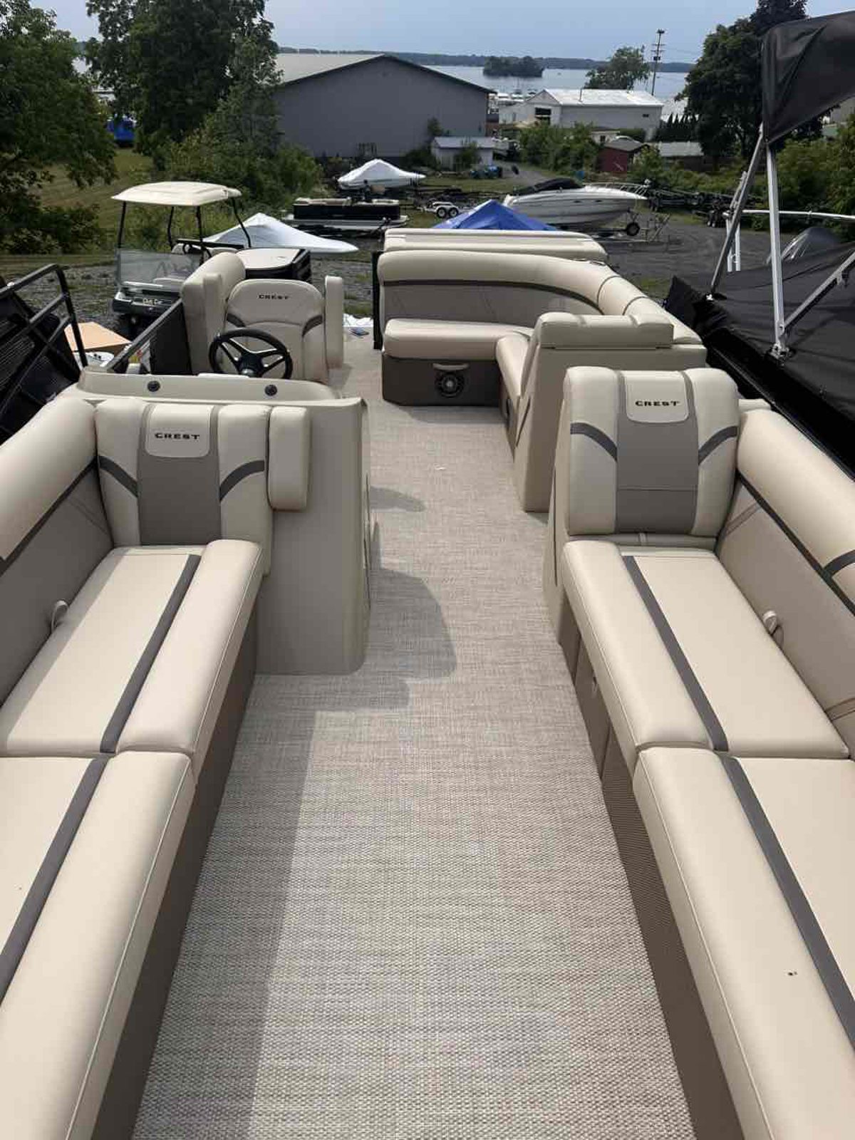 2024 Crest Classic LX 240L