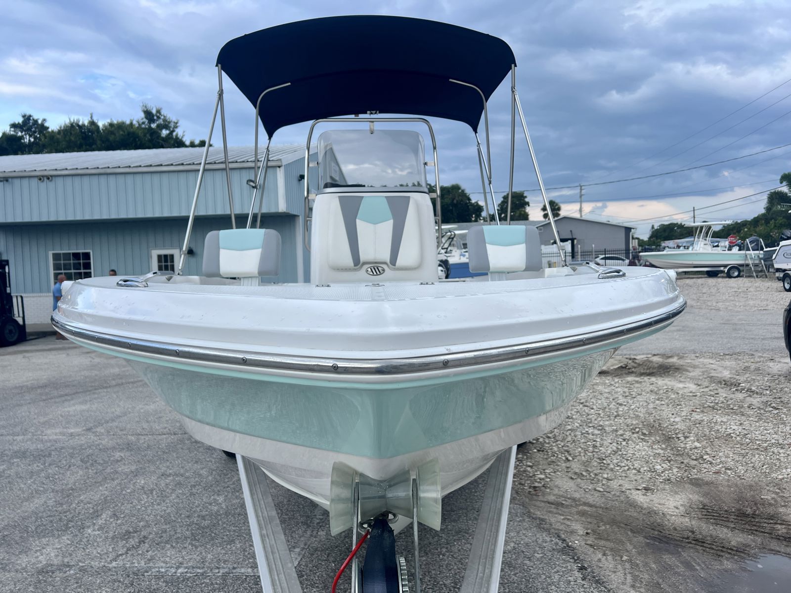 2024 Robalo 206 Cayman-2