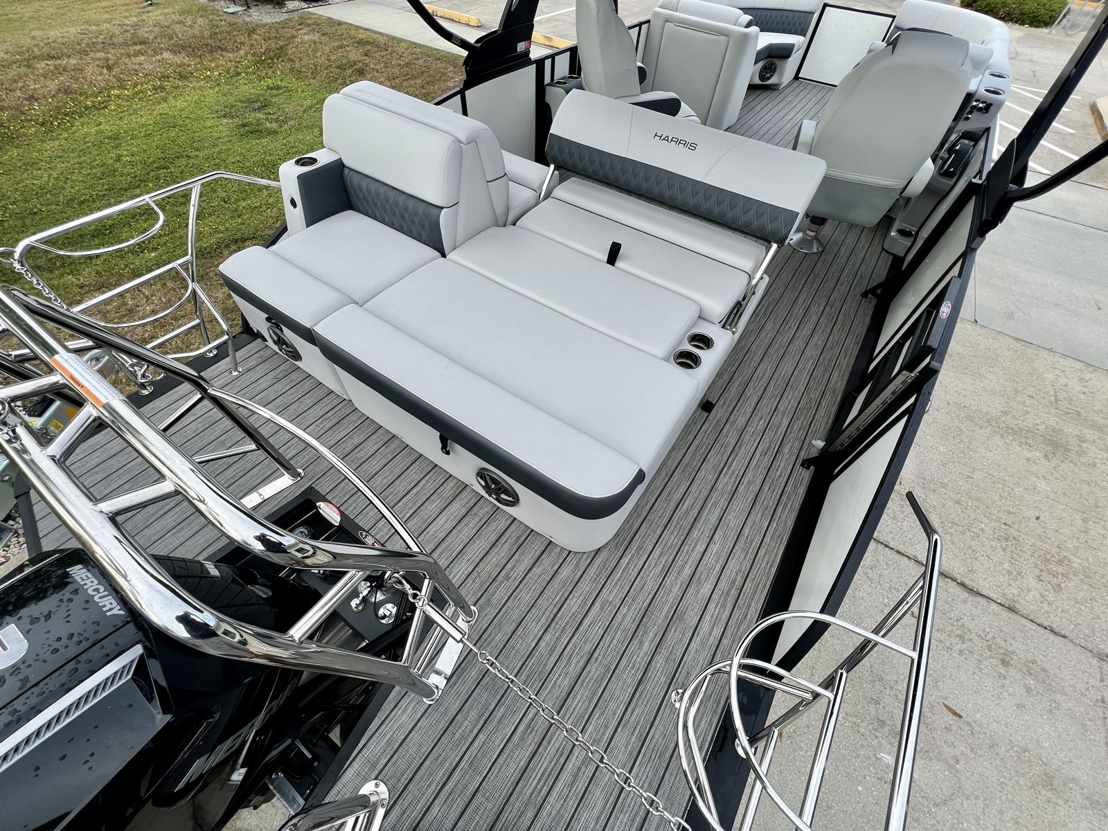 2025 Harris Sunliner 230-12