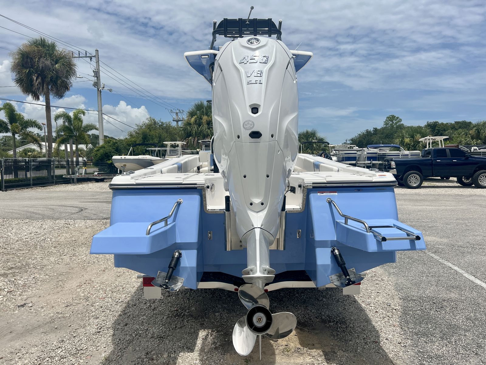 2025 Robalo 266 SD Cayman-8