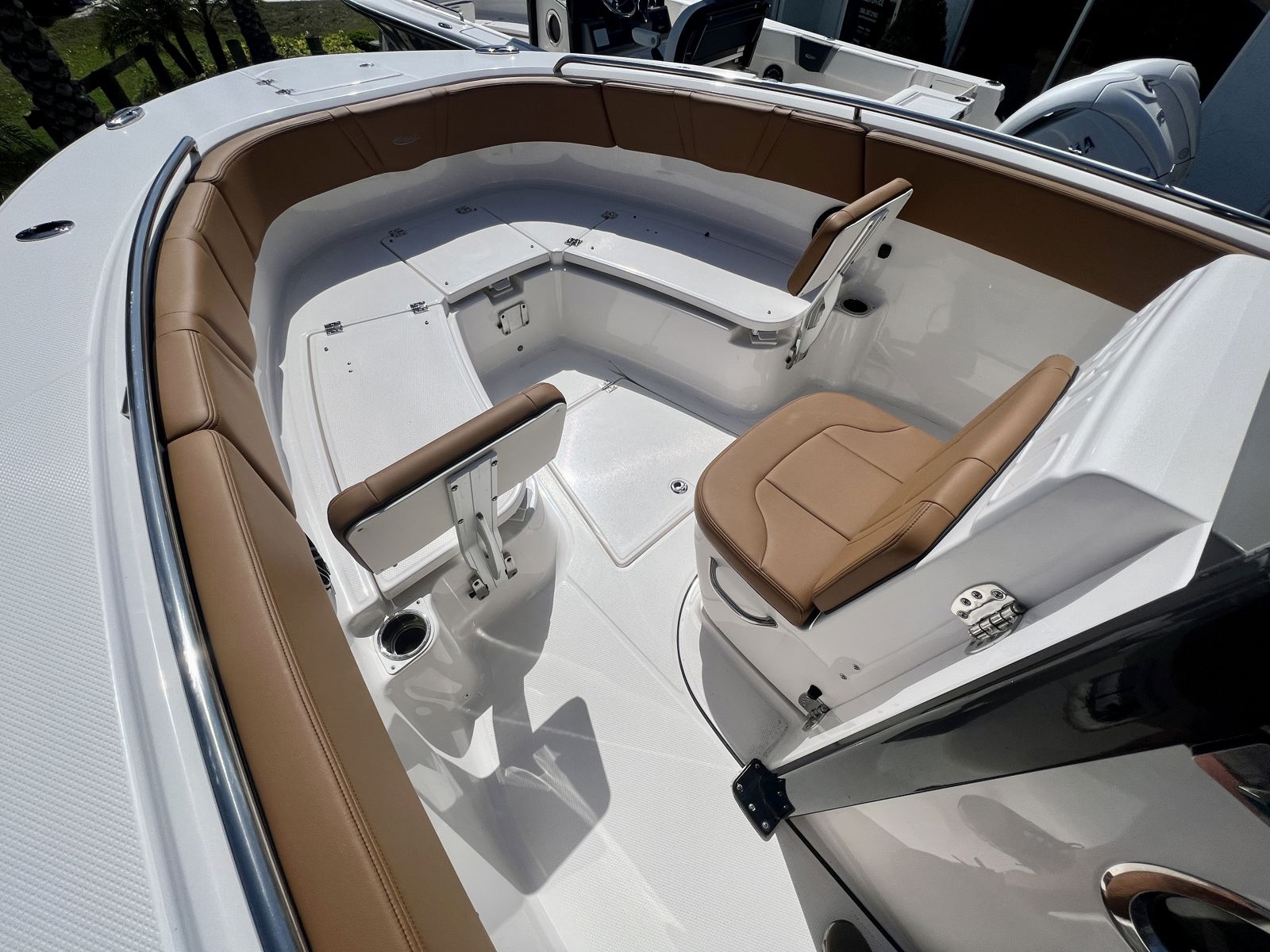 2025 Robalo R270-7