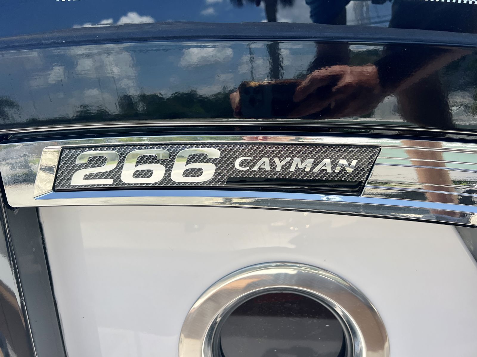 2025 Robalo 266 Cayman-36