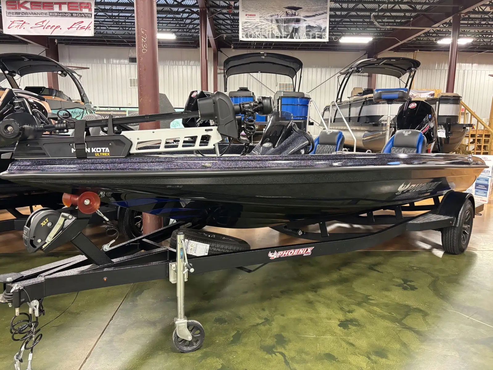 2026 Phoenix 818 PRO - 3