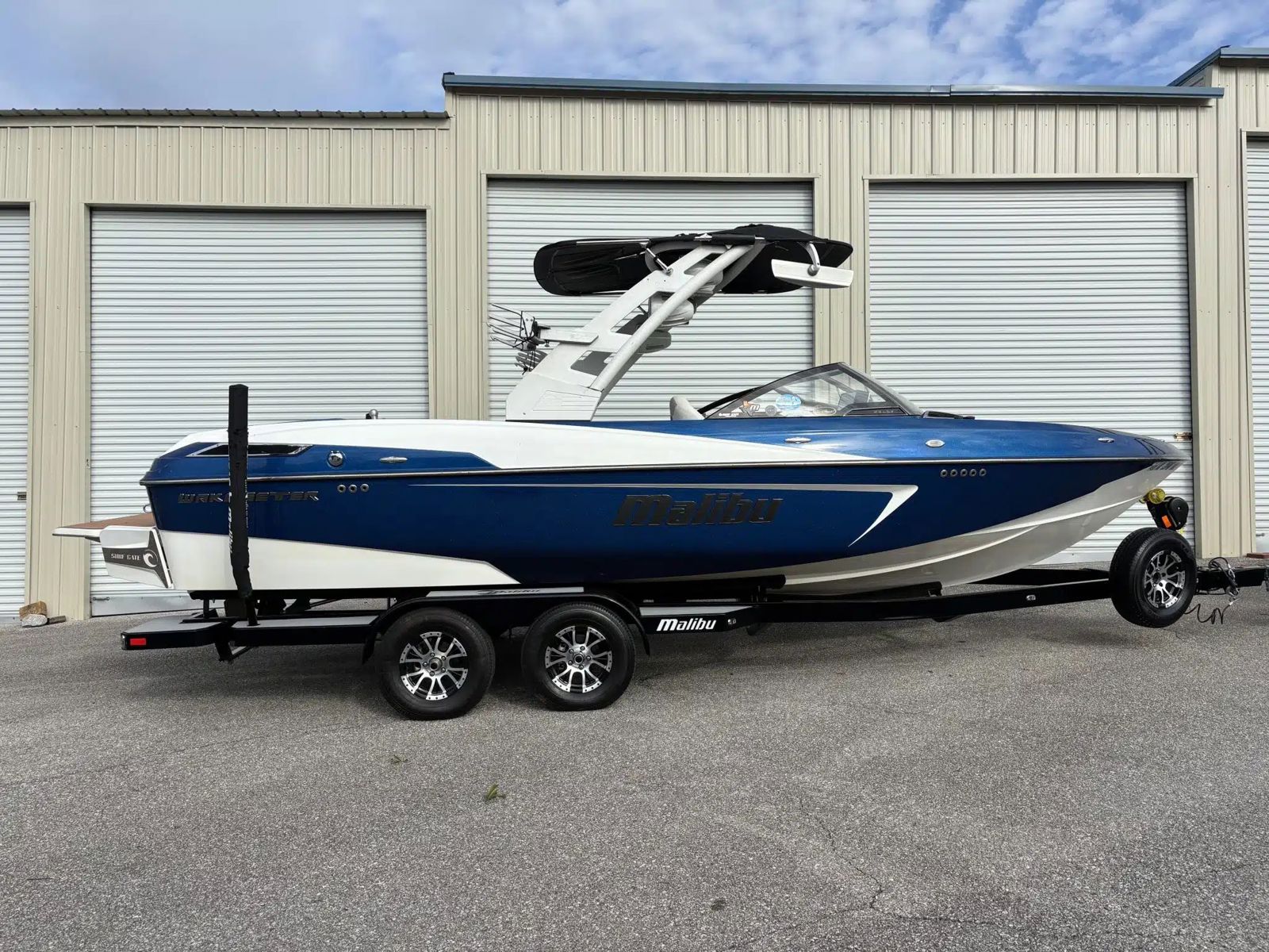 2017 Malibu Wakesetter 23LSV