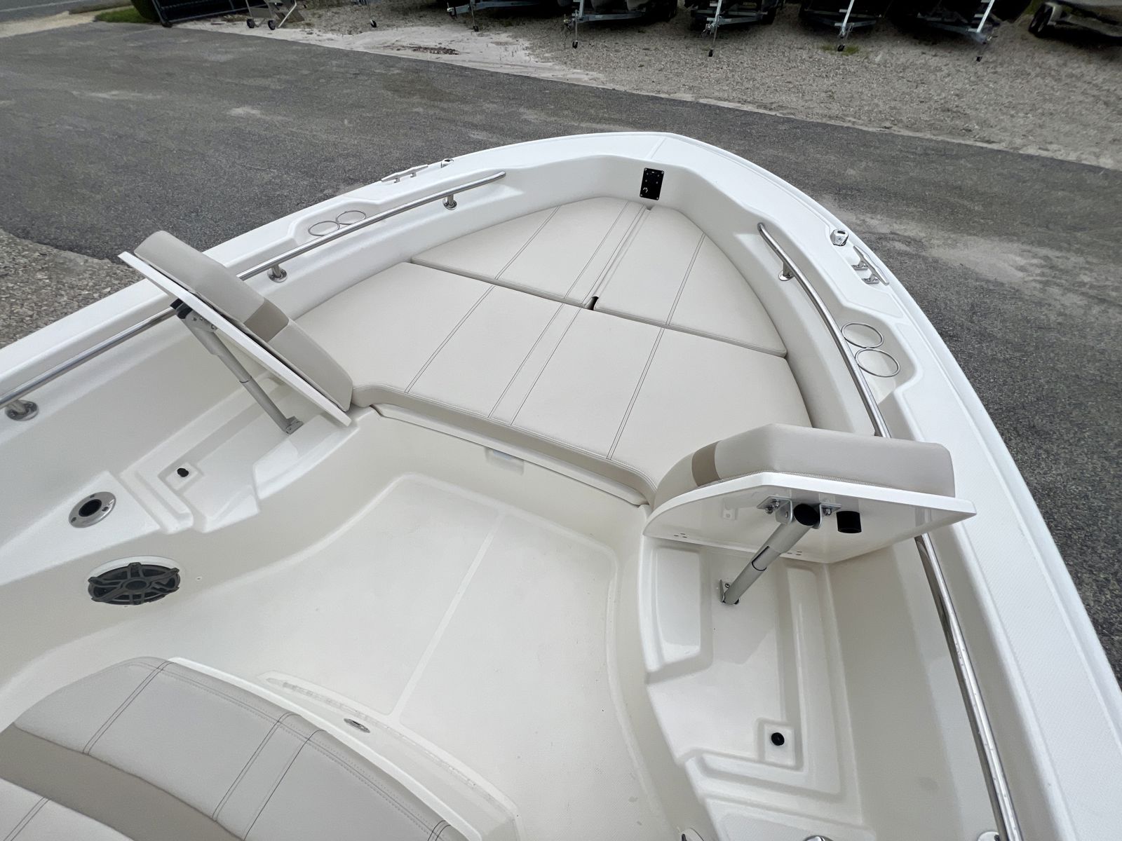 2026 Boston whaler 25DNT-33