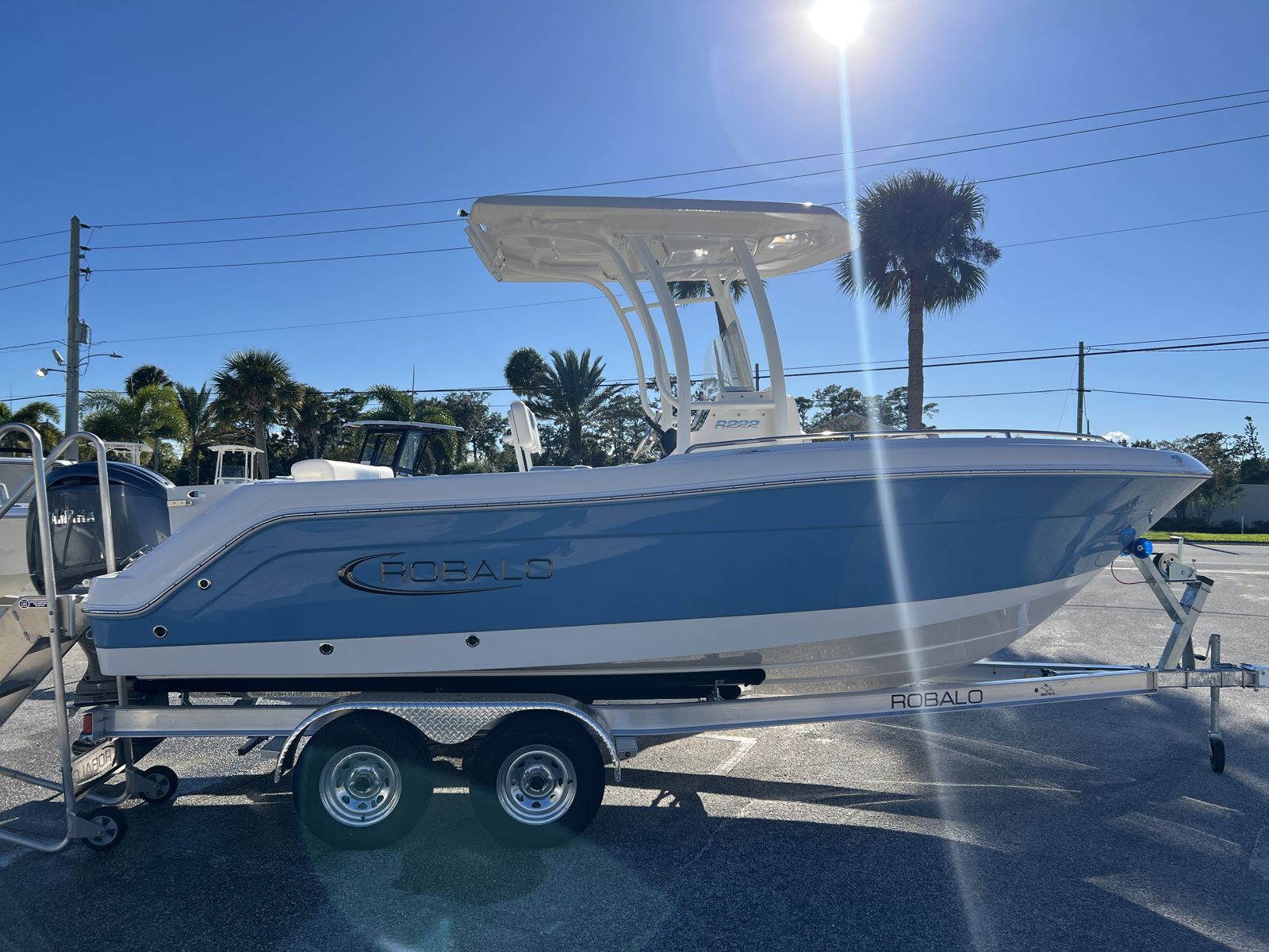 2026 Robalo R222-6