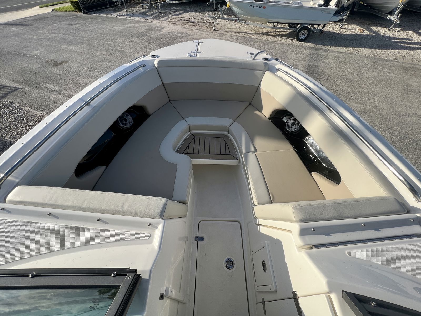 2025 Boston whaler 24VNT-20