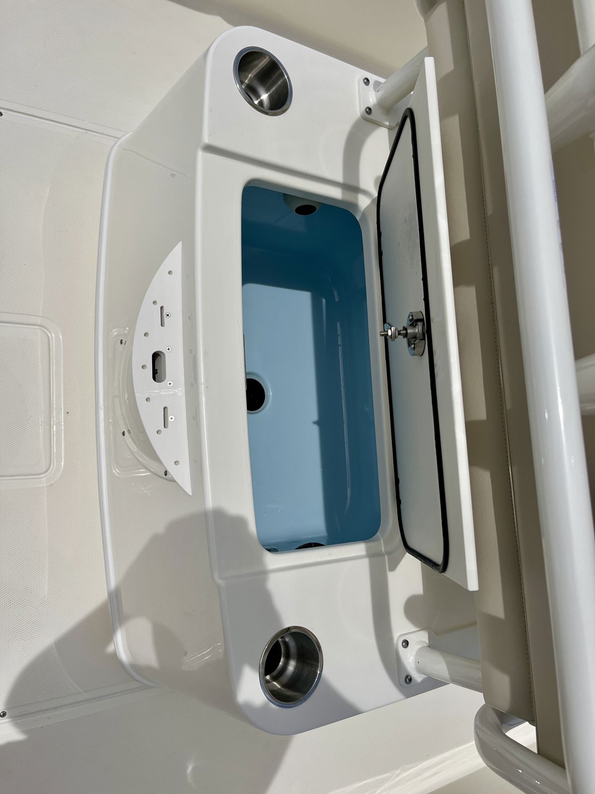 2026 Boston whaler 22DNT-11