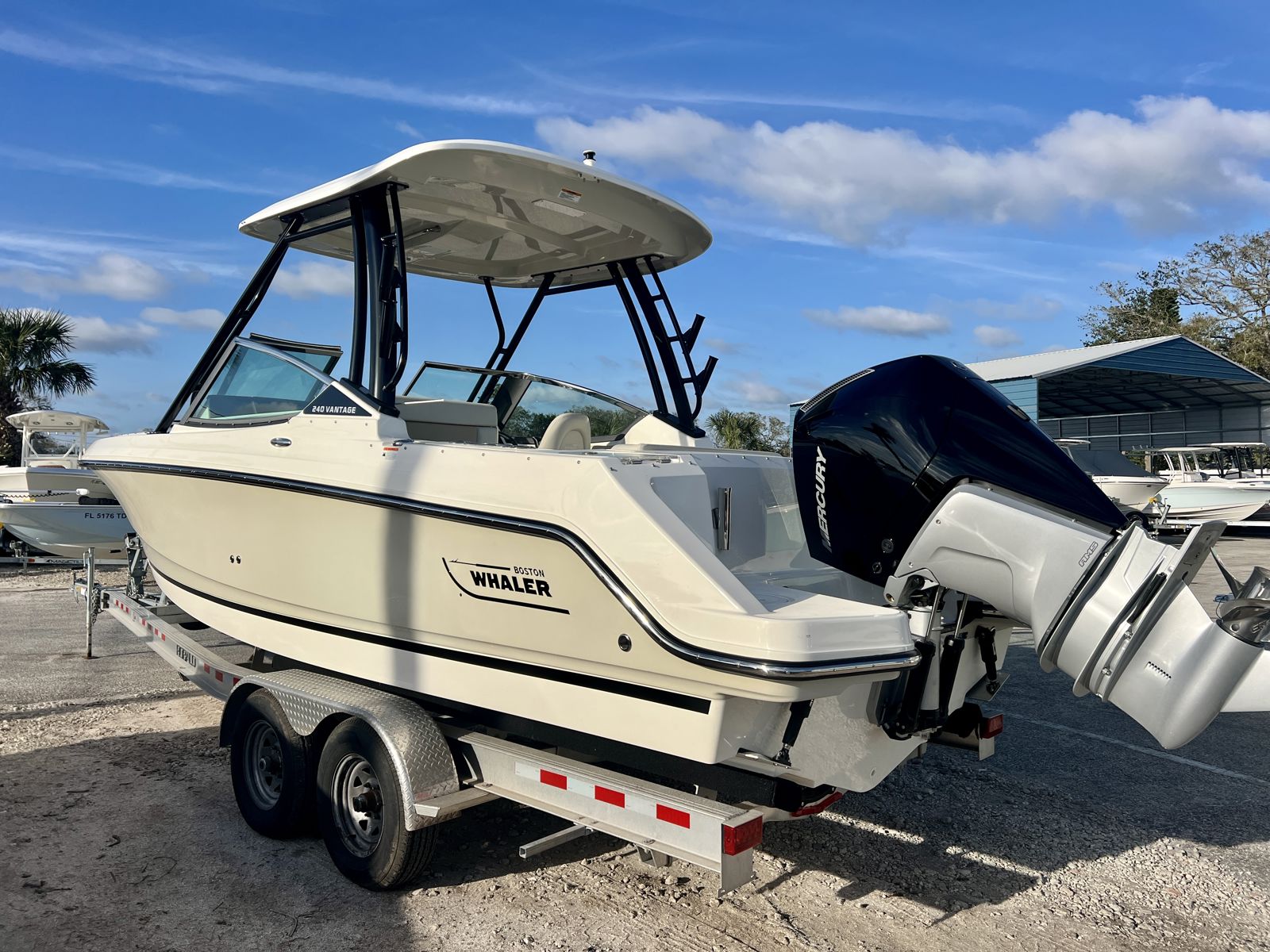 2025 Boston whaler 24VNT-5