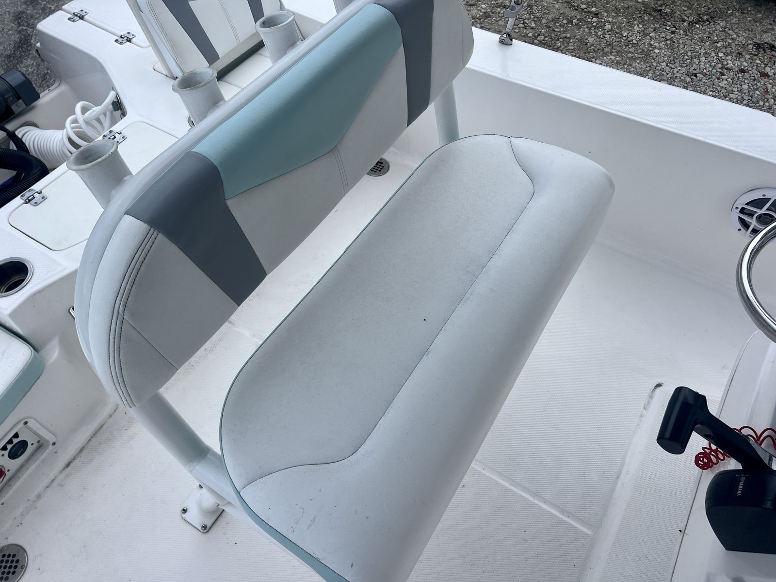 2024 Robalo 206 Cayman-14