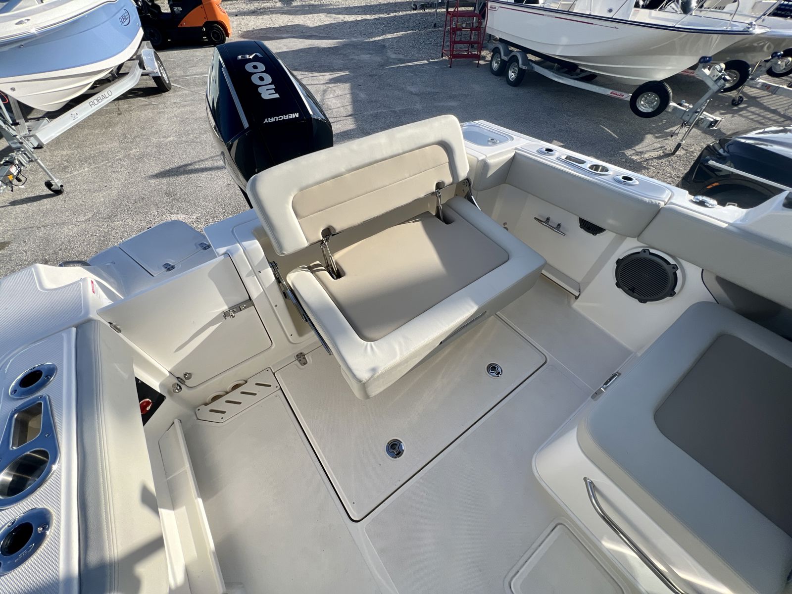 2025 Boston whaler 24VNT-9