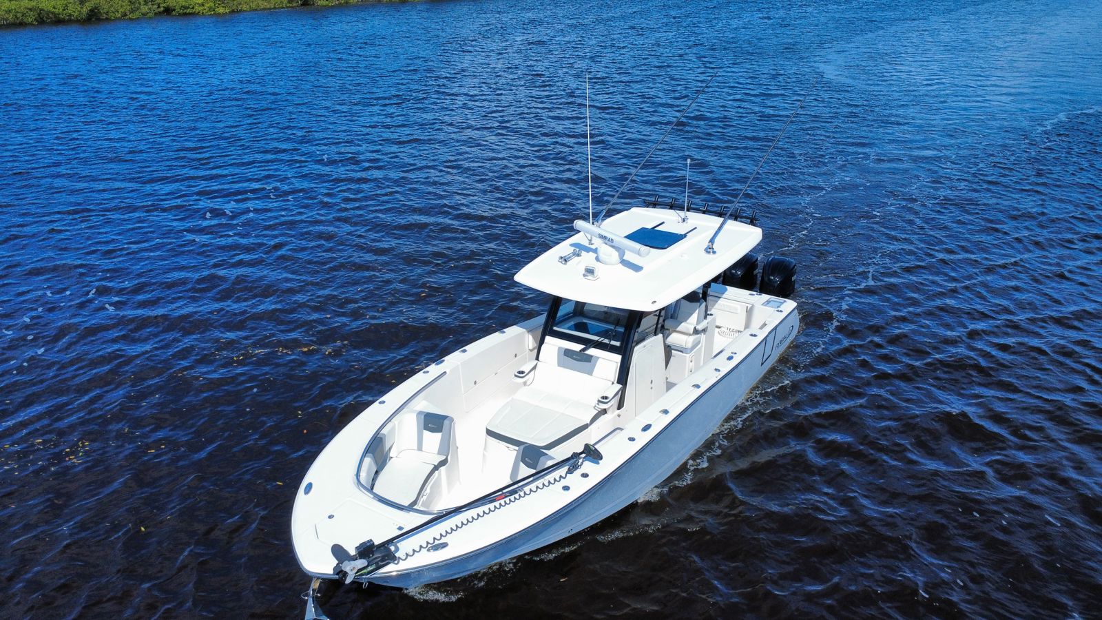 2022 Robalo R360-5