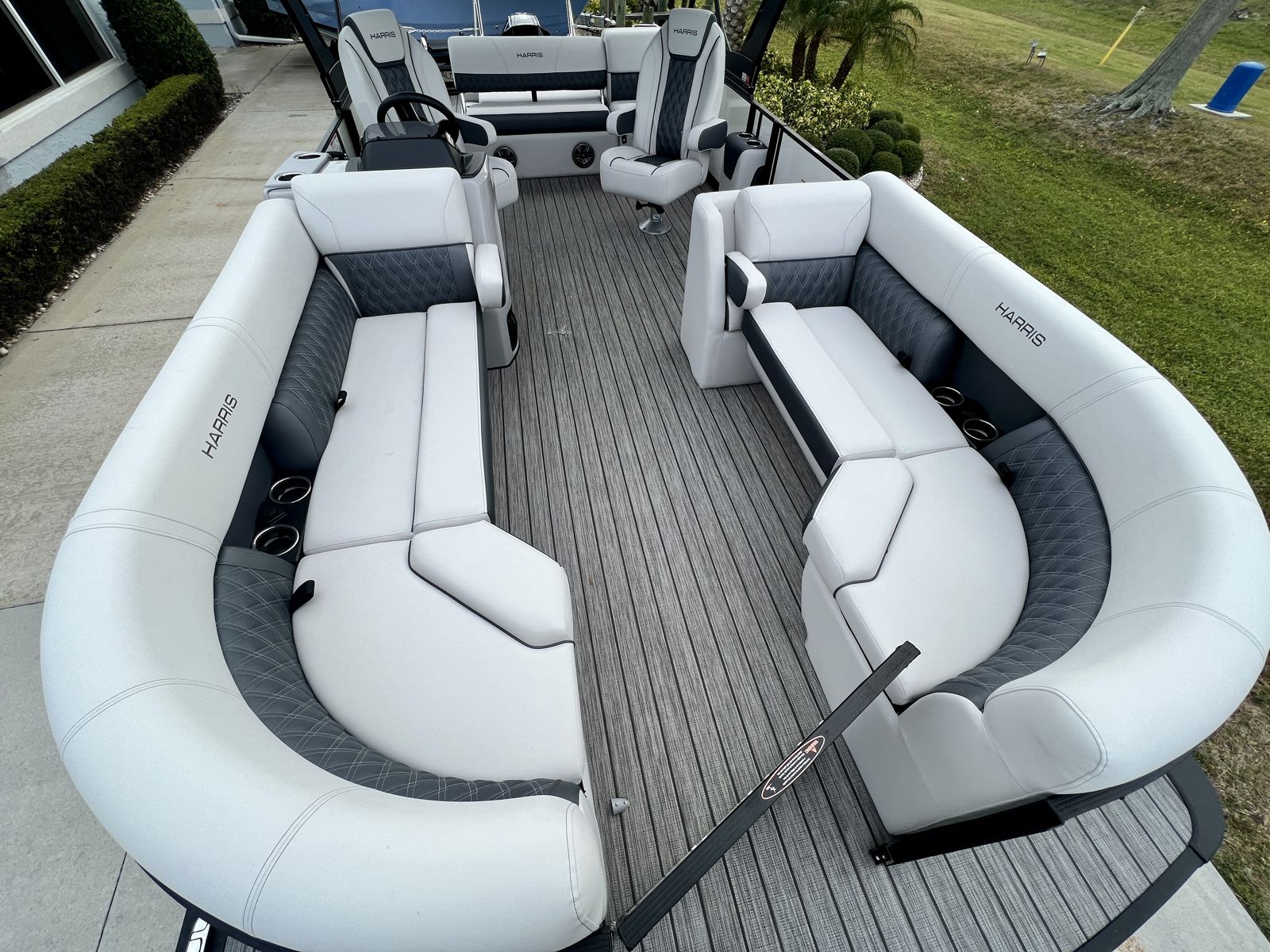 2025 Harris Sunliner 230-7