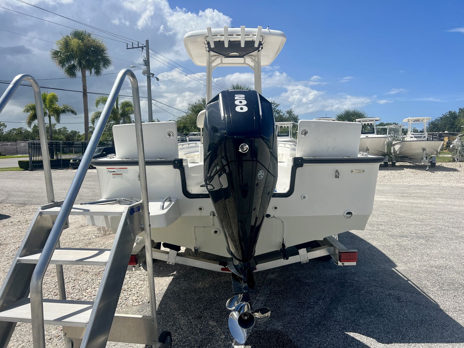 2023 Boston whaler 210 Montauk-7