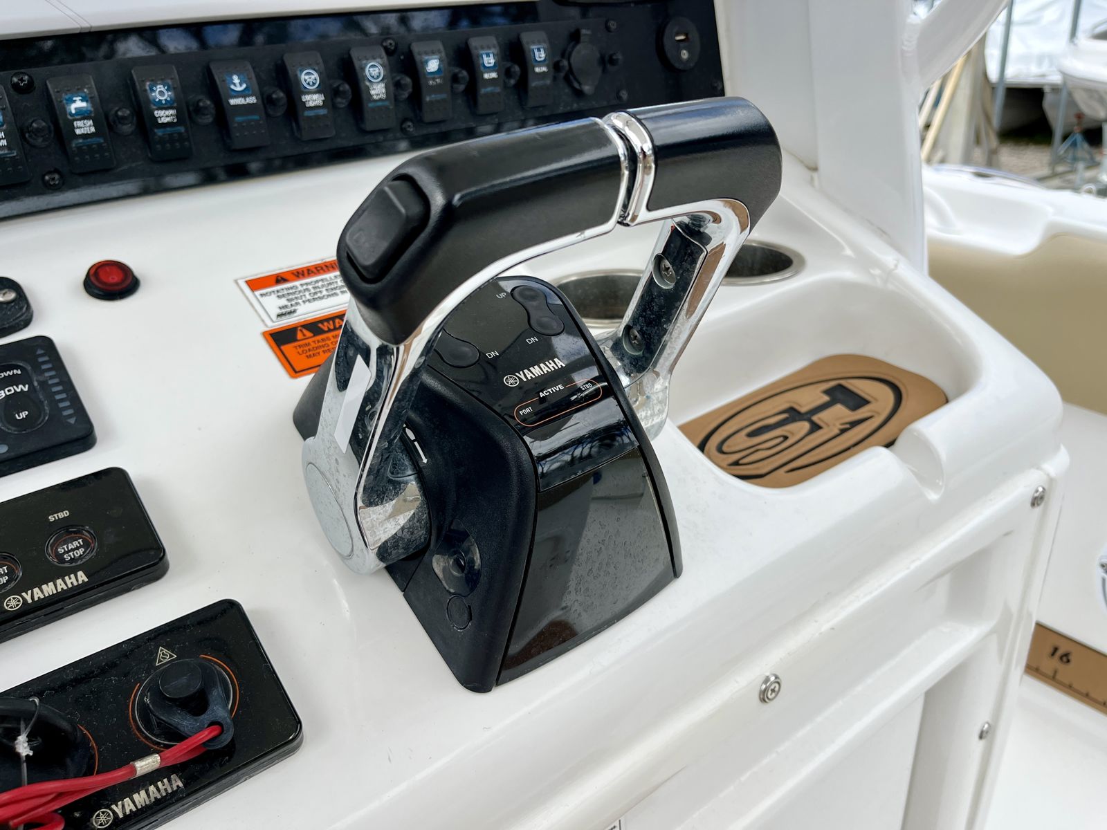 2018 Sea hunt 27GF-22