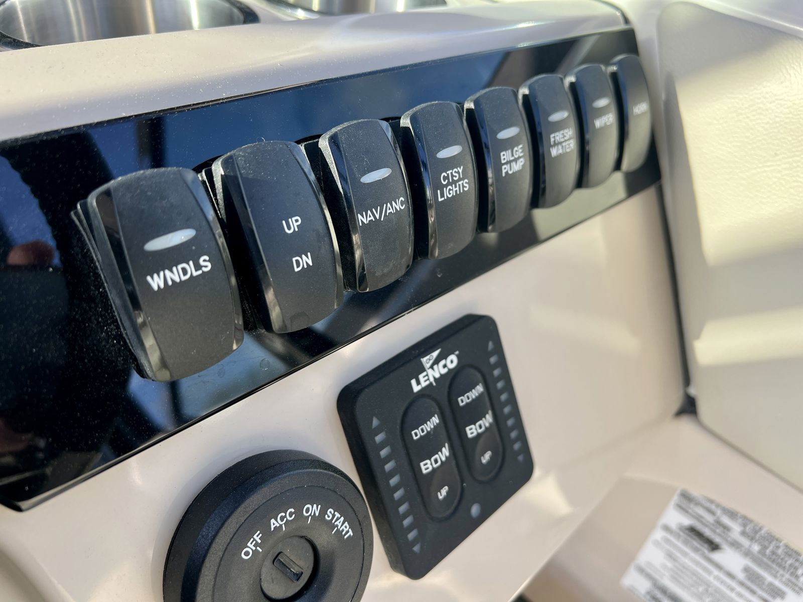 2025 Boston whaler 24VNT-24