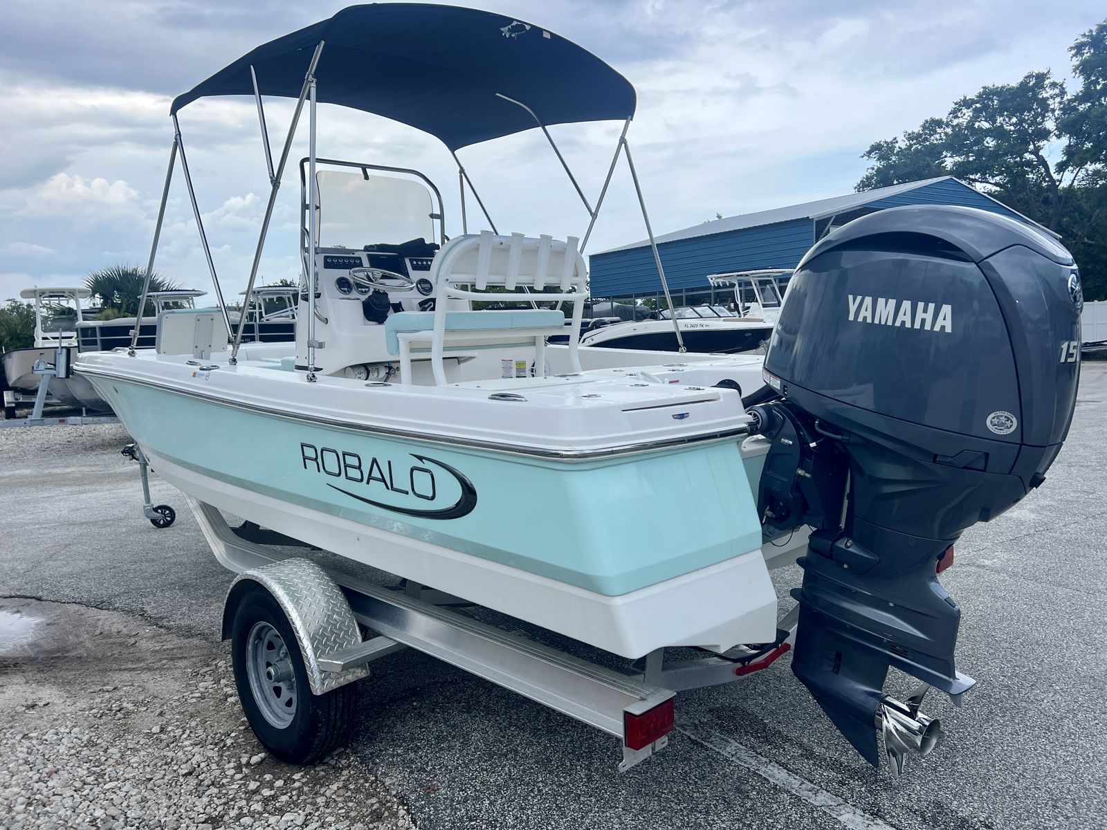 2024 Robalo 206 Cayman-5