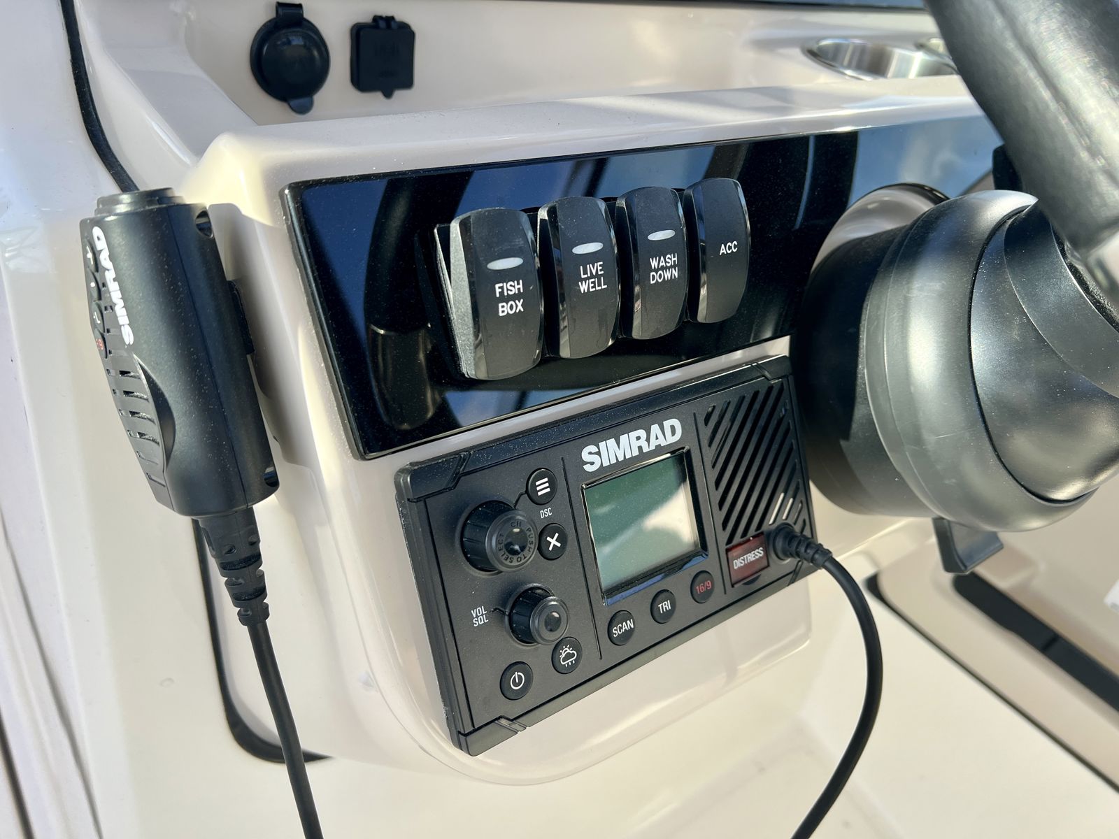 2025 Boston whaler 24VNT-27