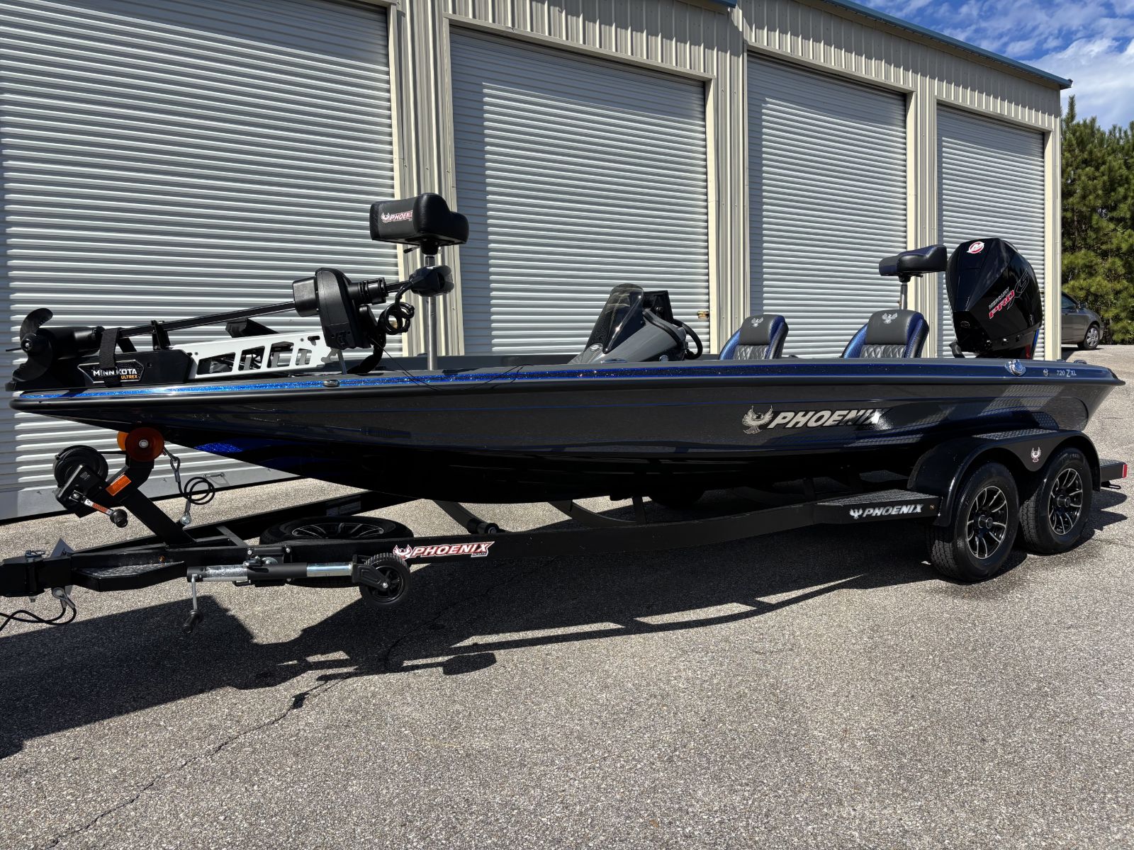2027 Phoenix 720 ZXL - 2